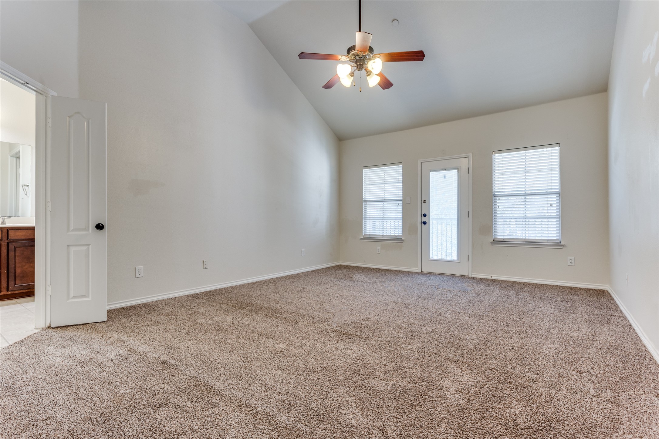 5662 Grosseto Drive