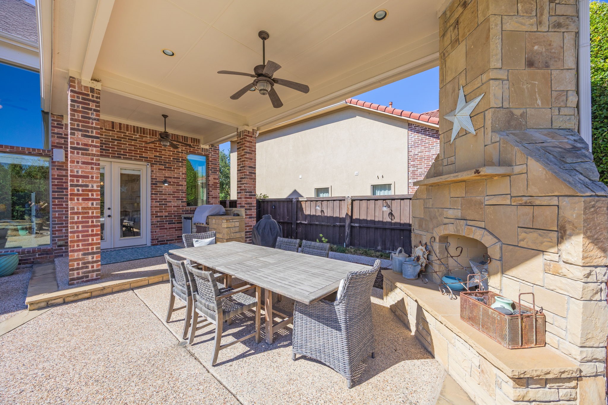2908 Mountain Creek Drive