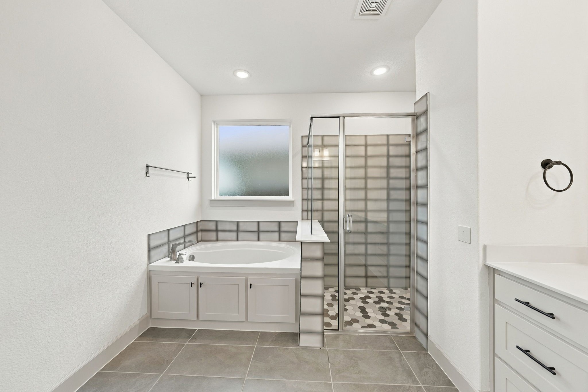 1221 Raftel Road