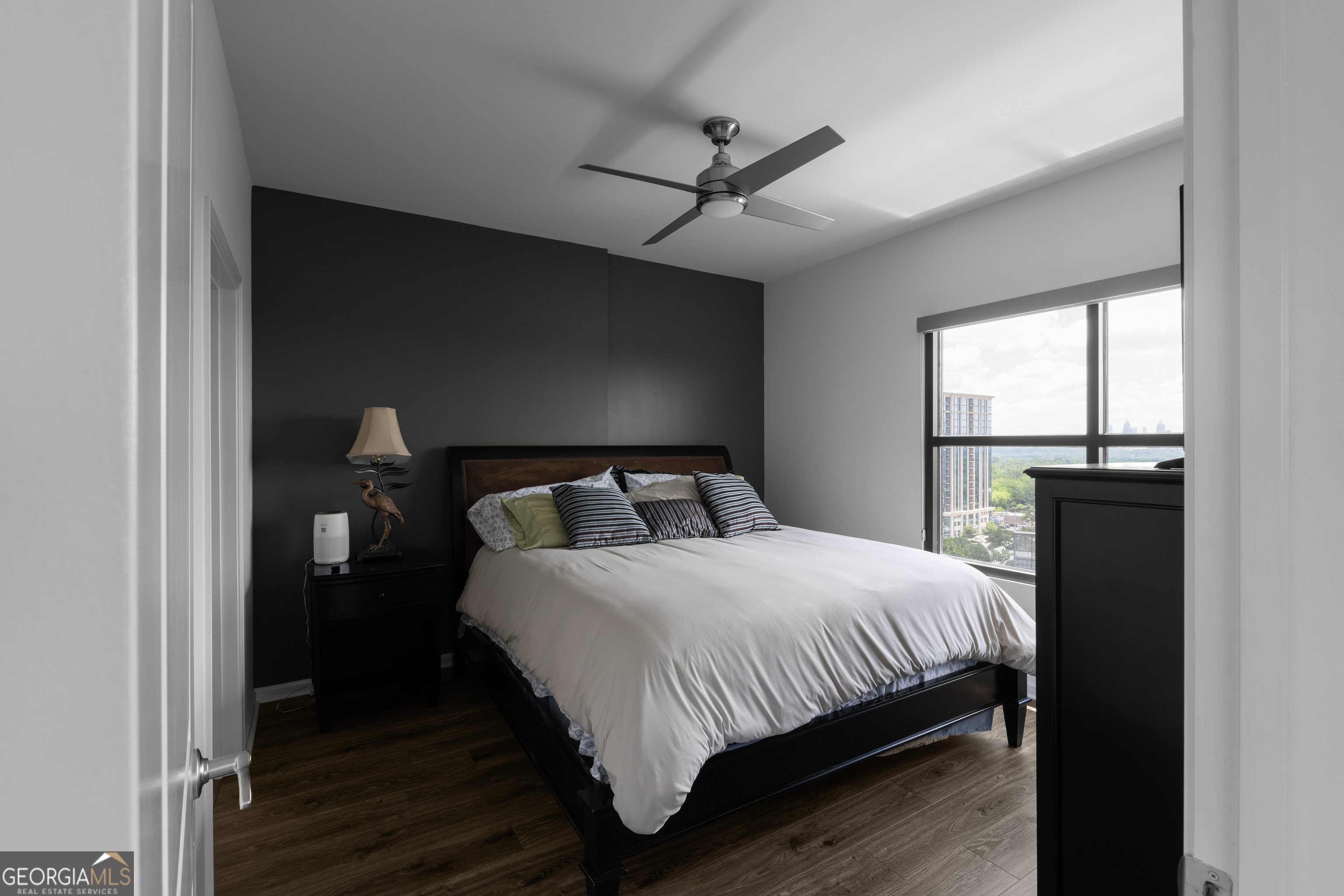 3040 Peachtree Road NW # 1211