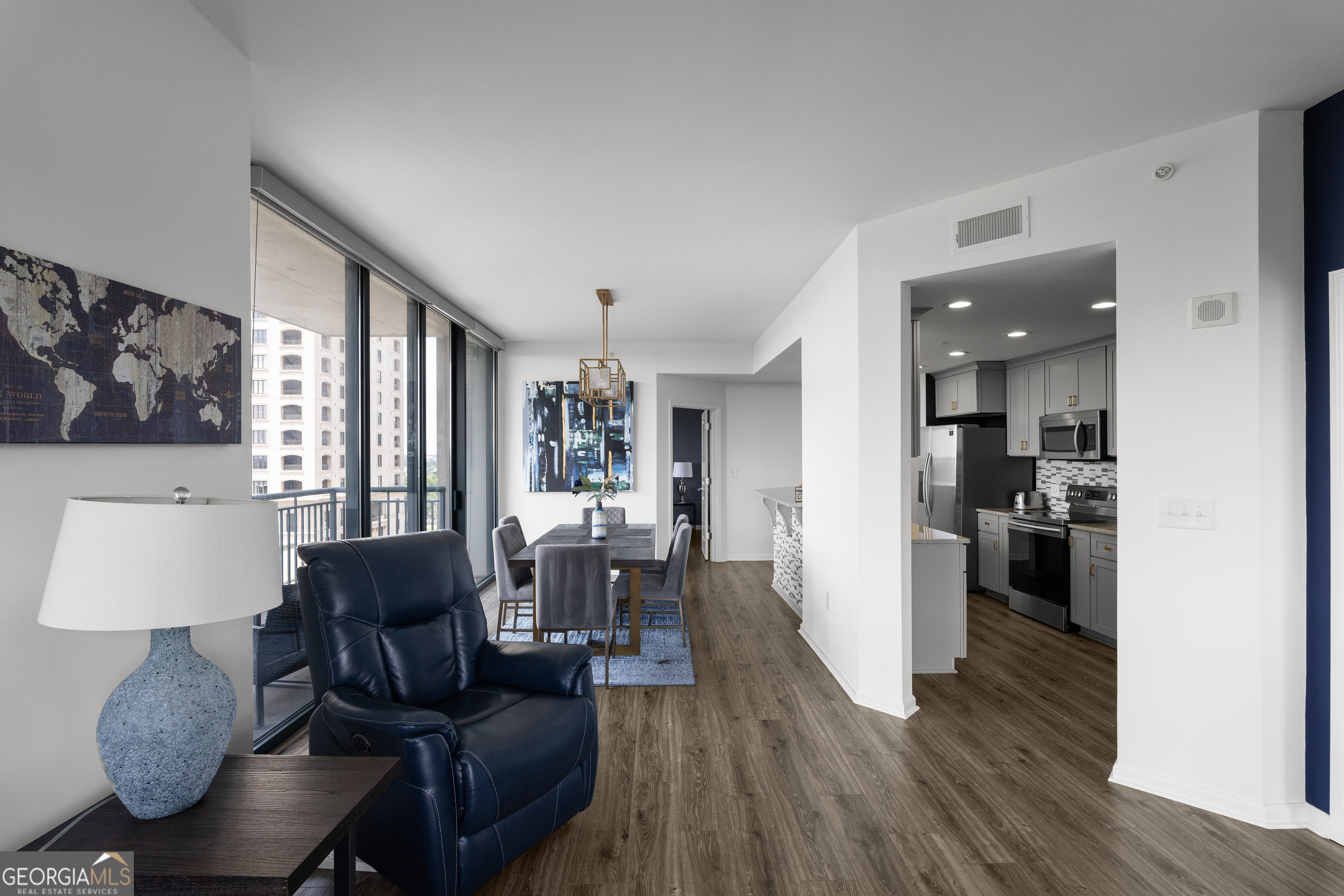 3040 Peachtree Road NW # 1211