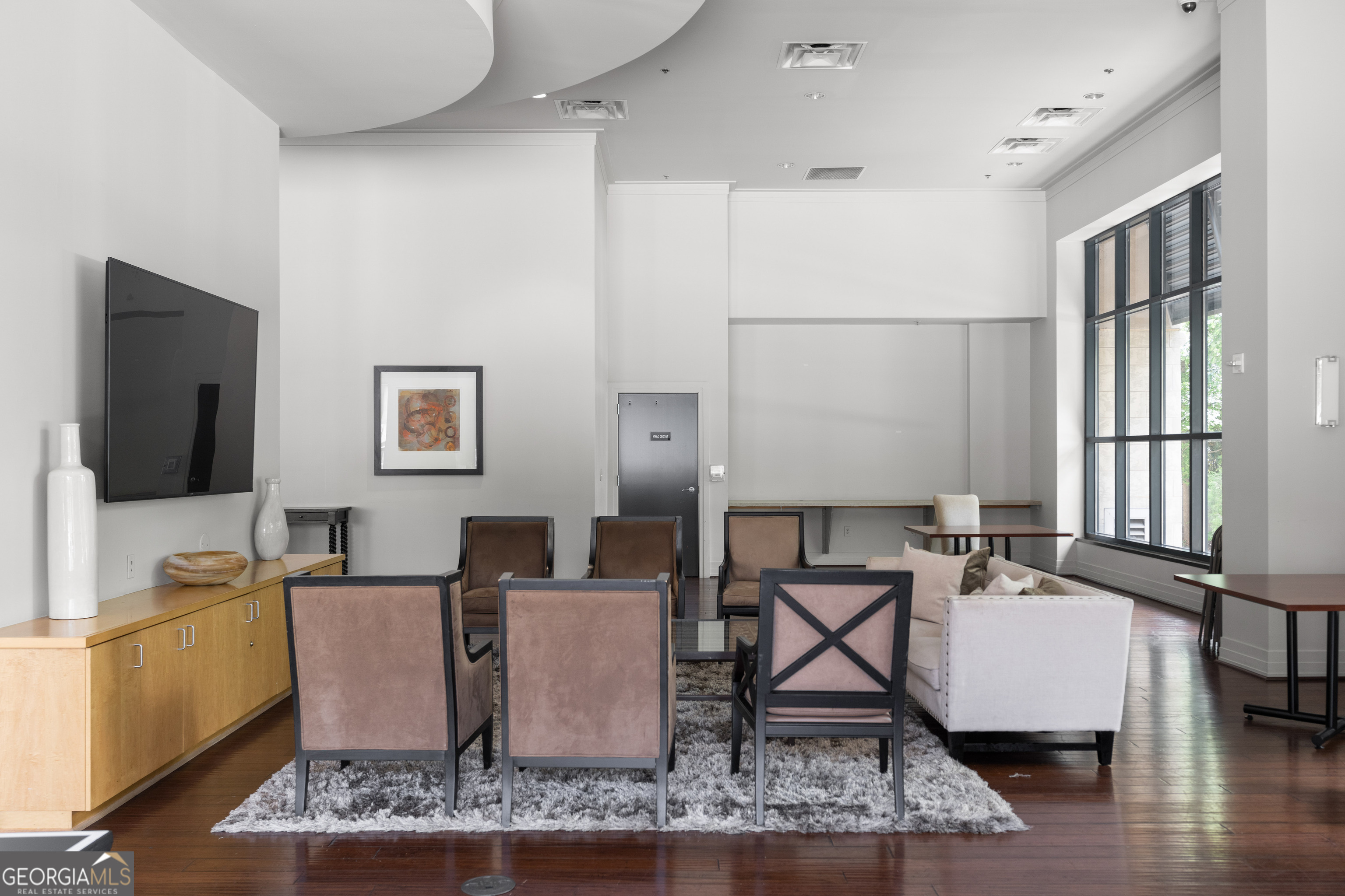 3040 Peachtree Road NW # 1211