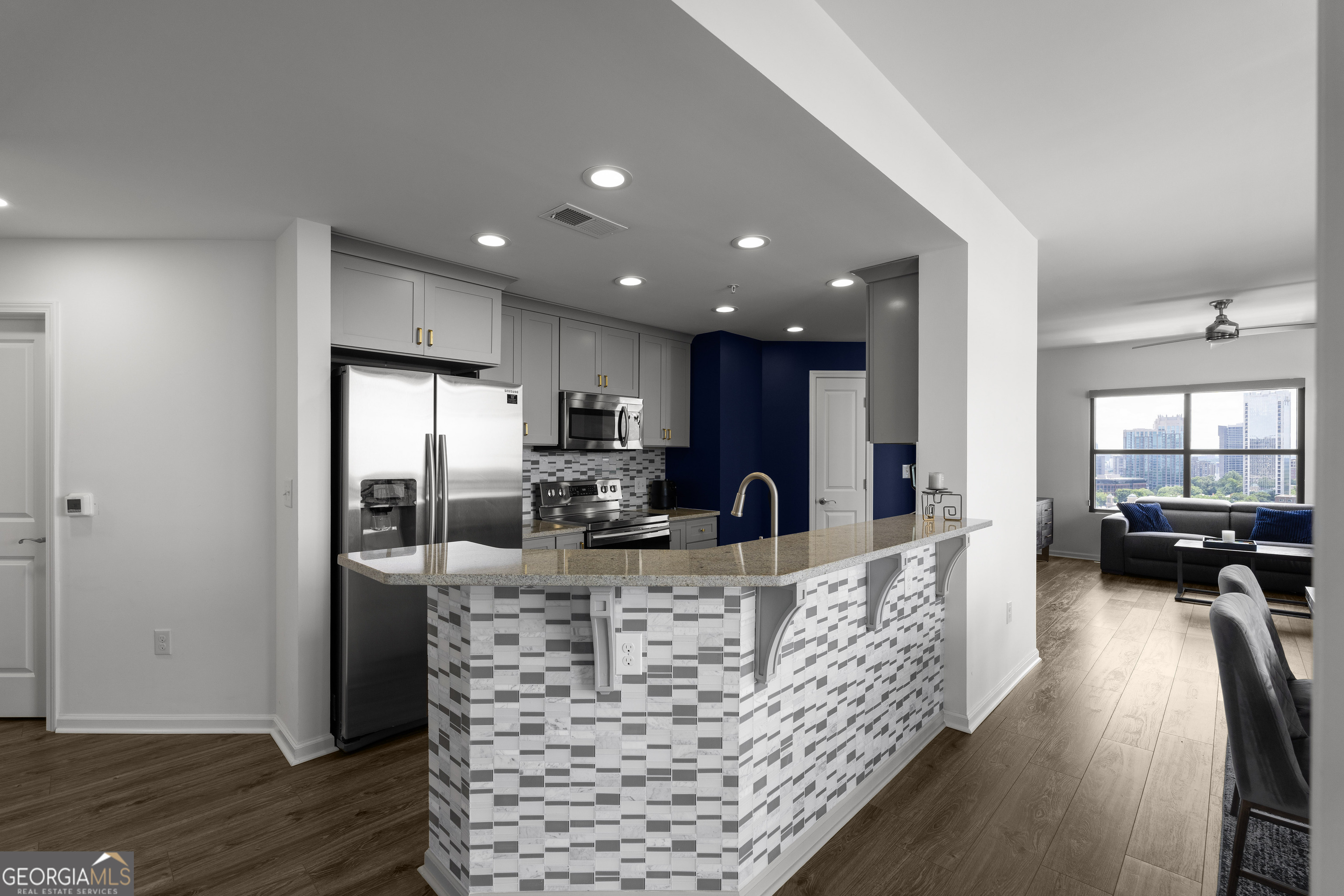 3040 Peachtree Road NW # 1211