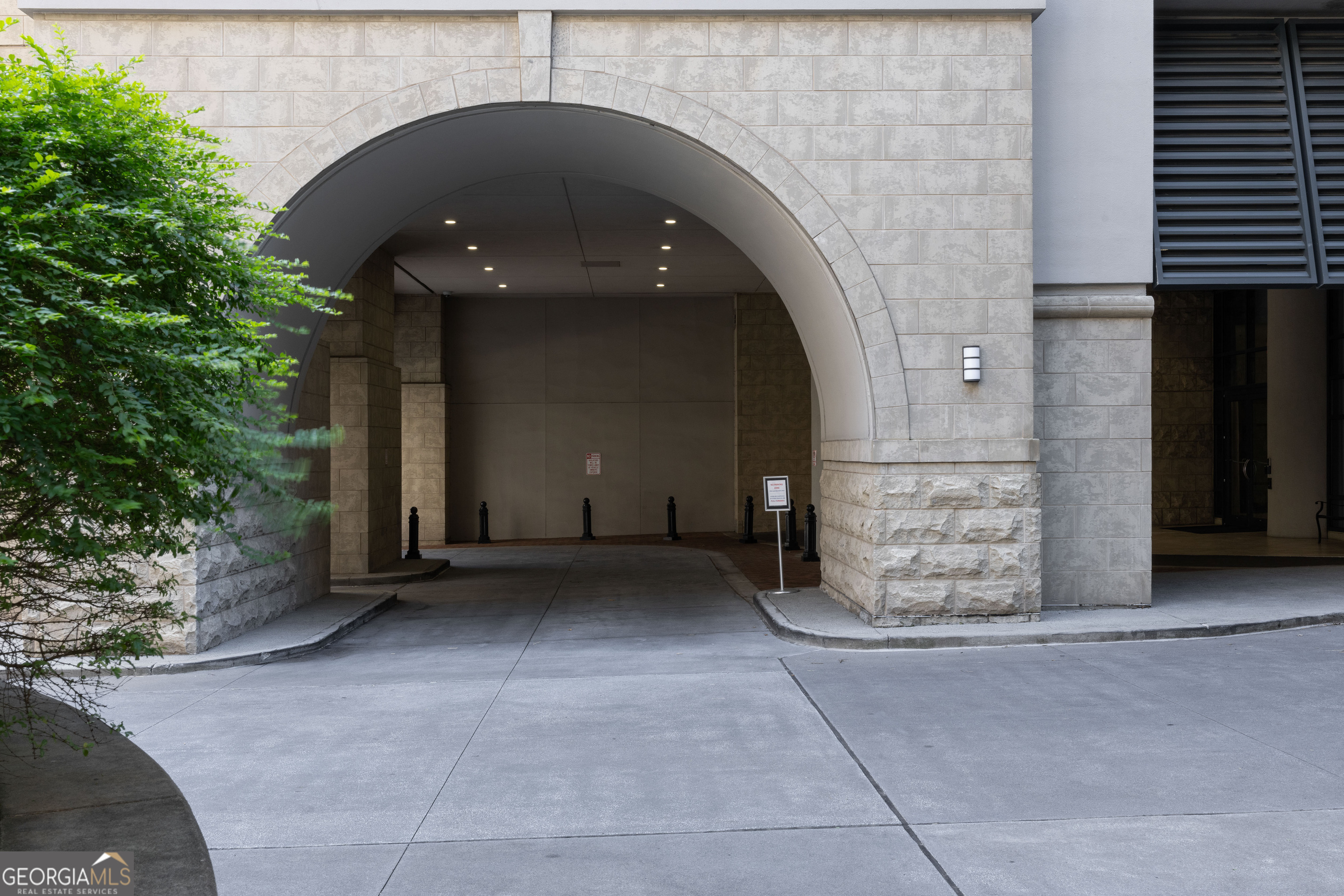 3040 Peachtree Road NW # 1211