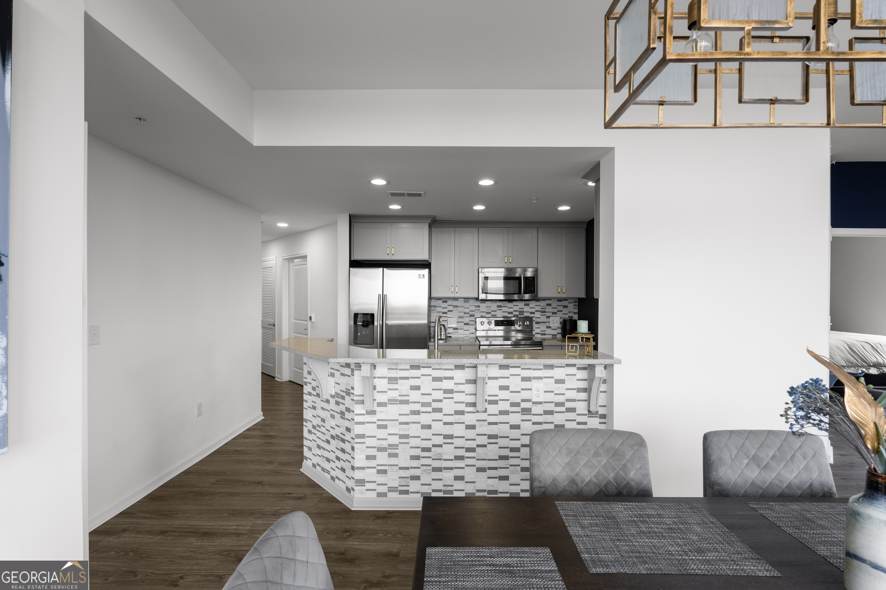 3040 Peachtree Road NW # 1211