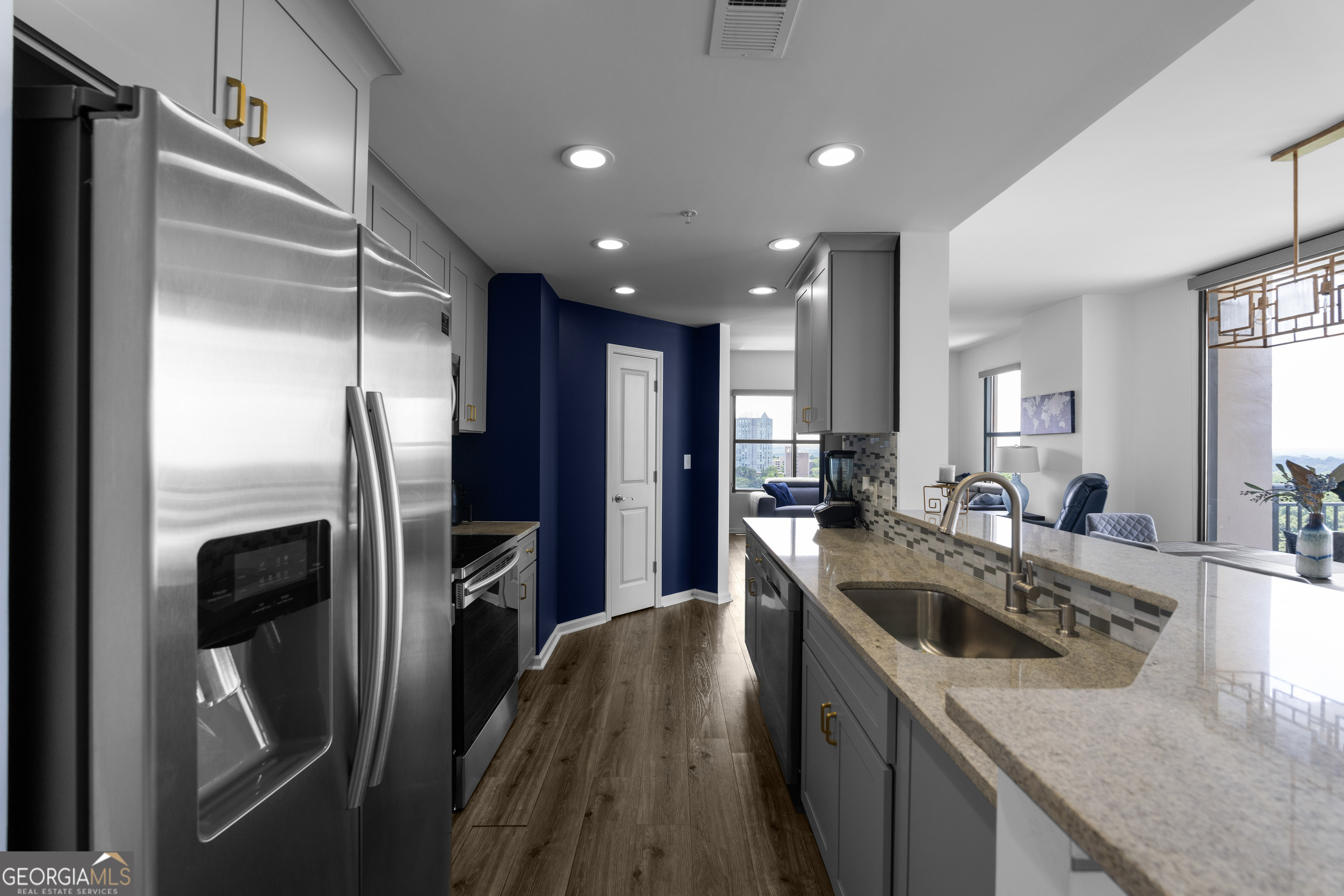 3040 Peachtree Road NW # 1211