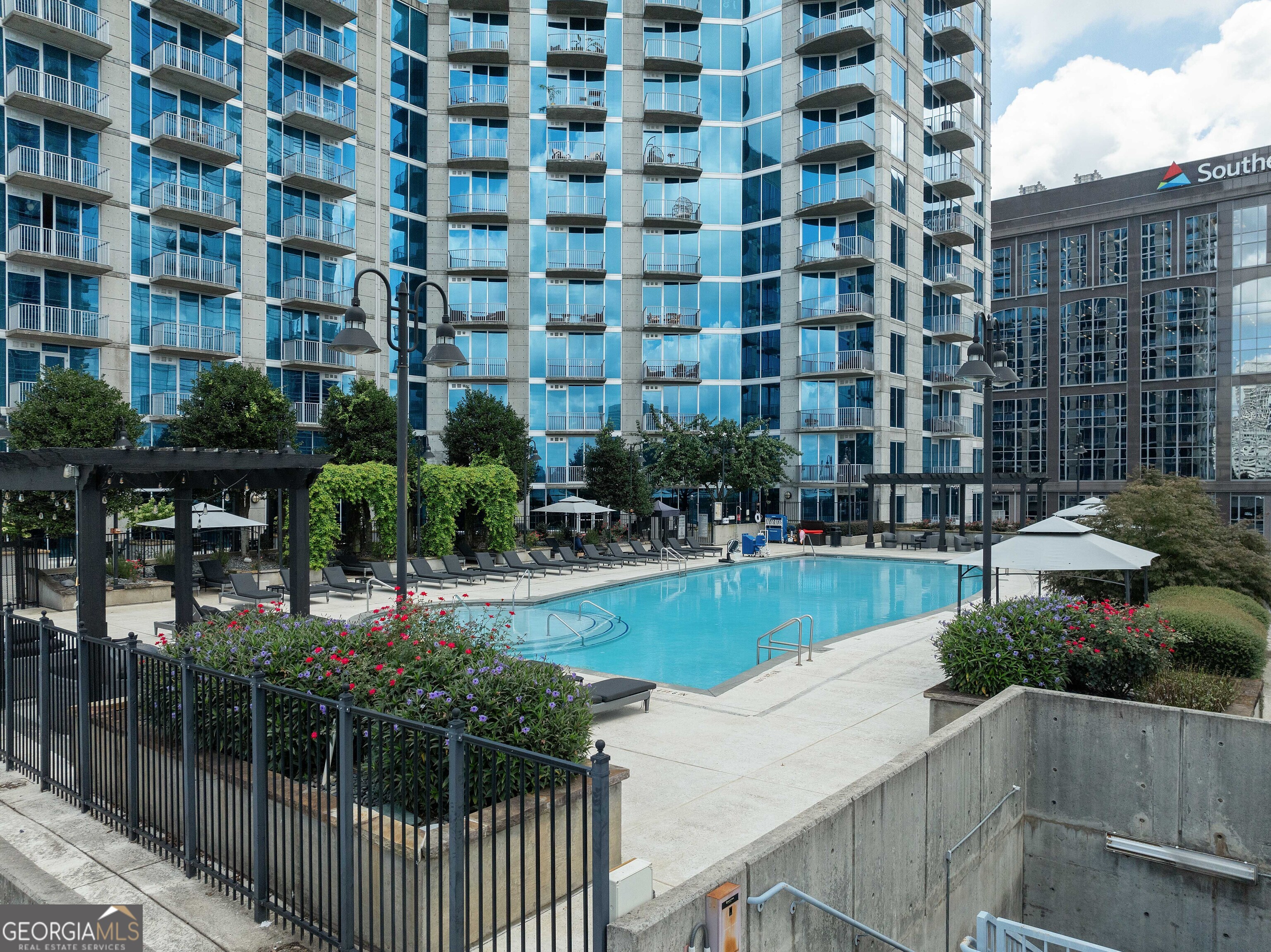 400 W Peachtree Street NW # 908