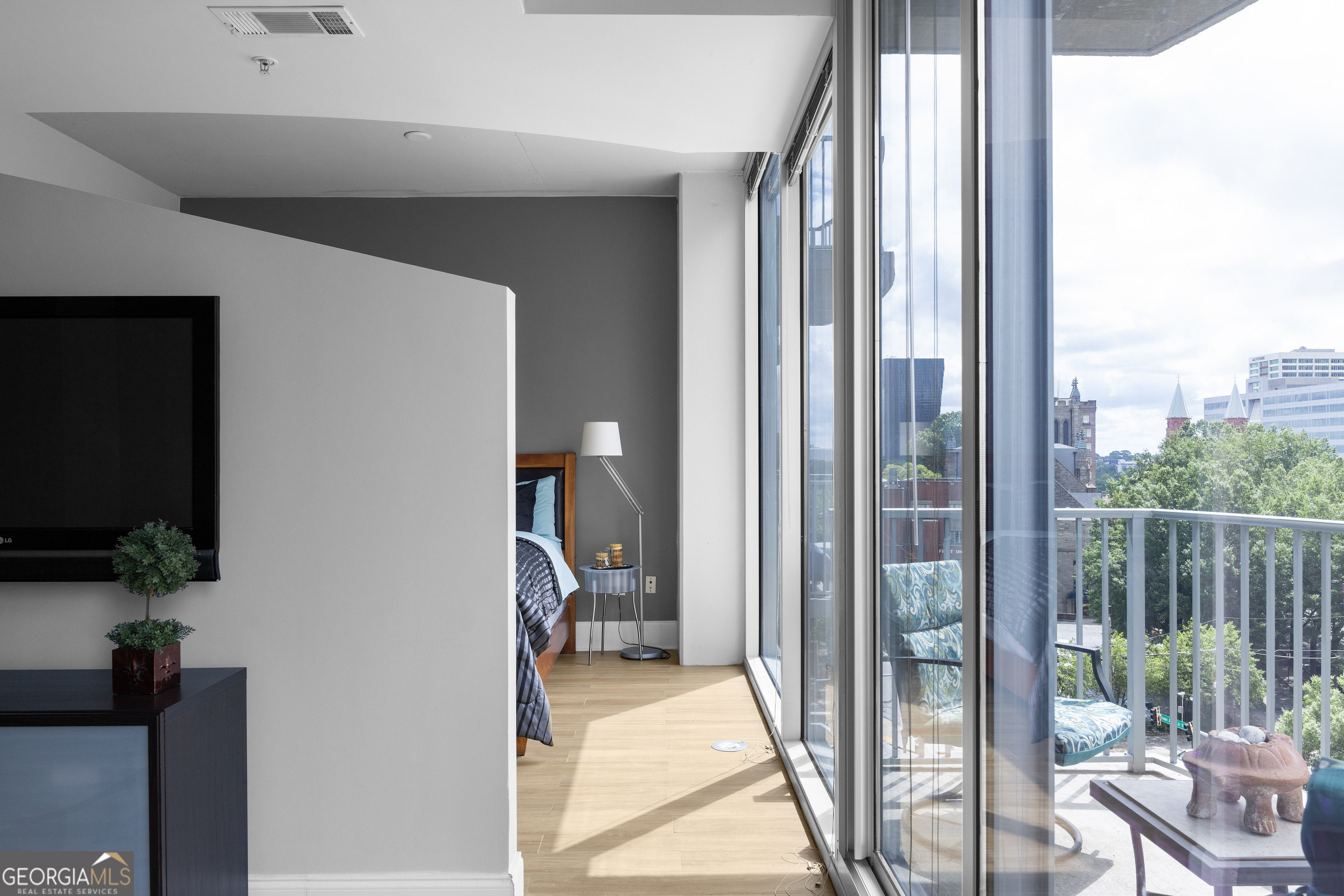 400 W Peachtree Street NW # 908