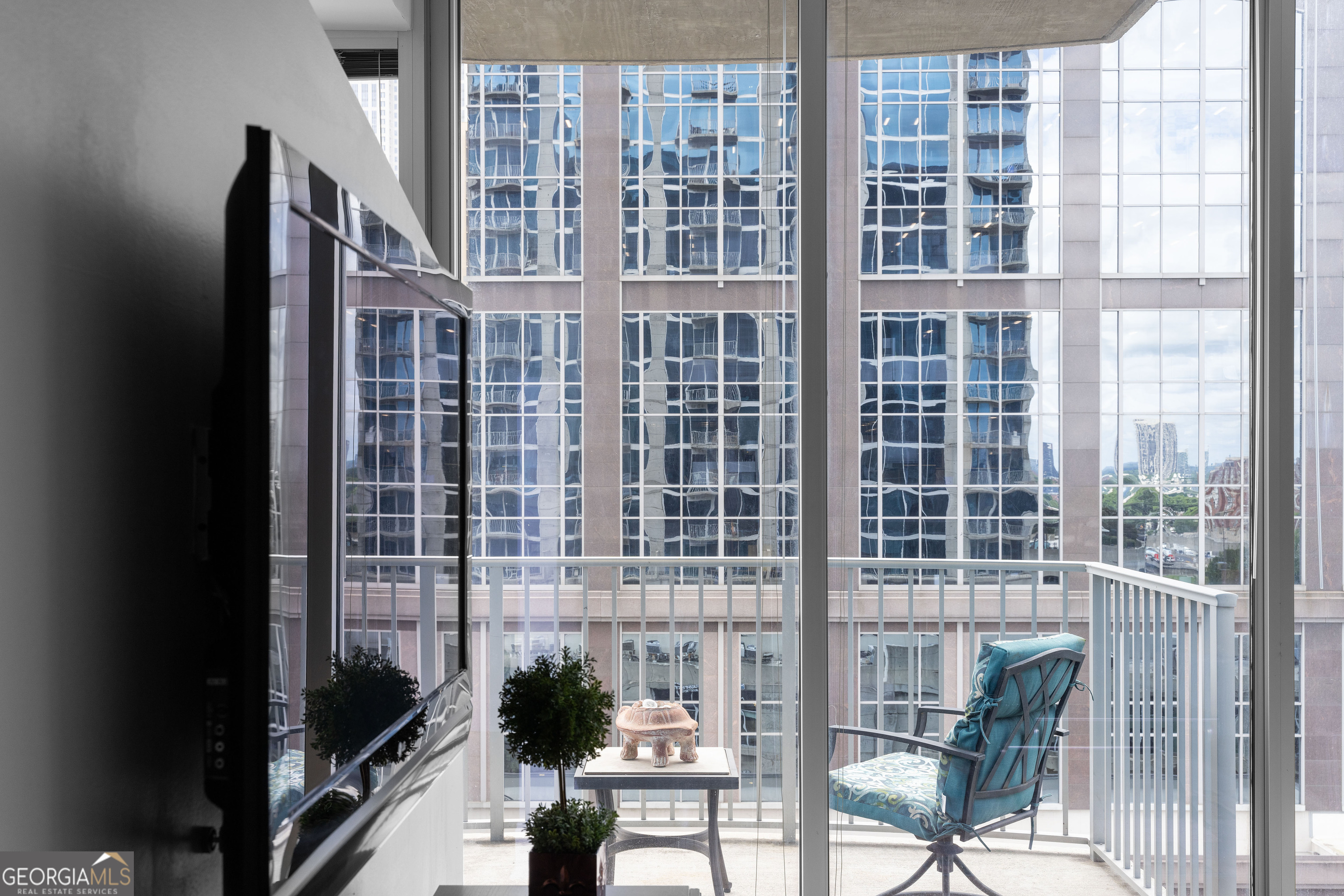 400 W Peachtree Street NW # 908