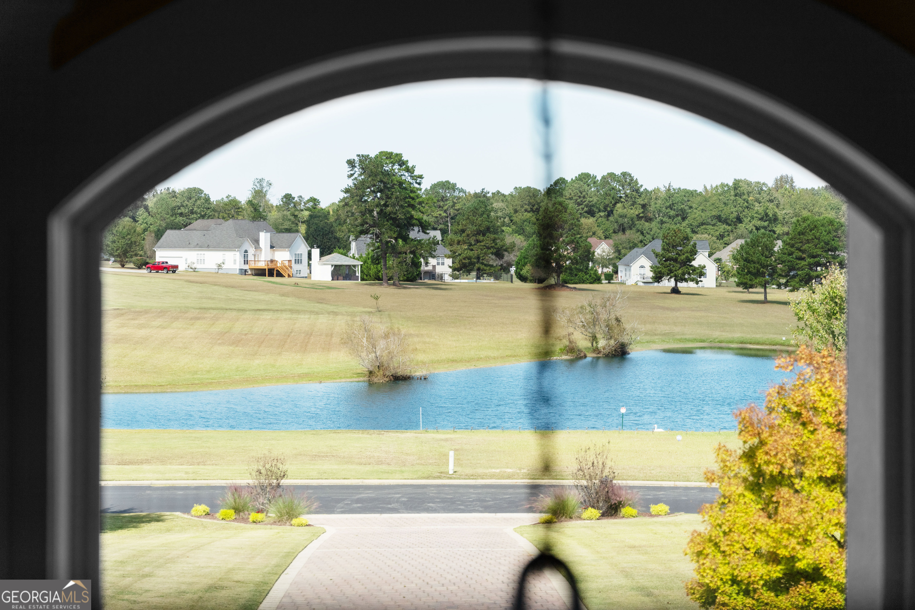 525 Waters Way