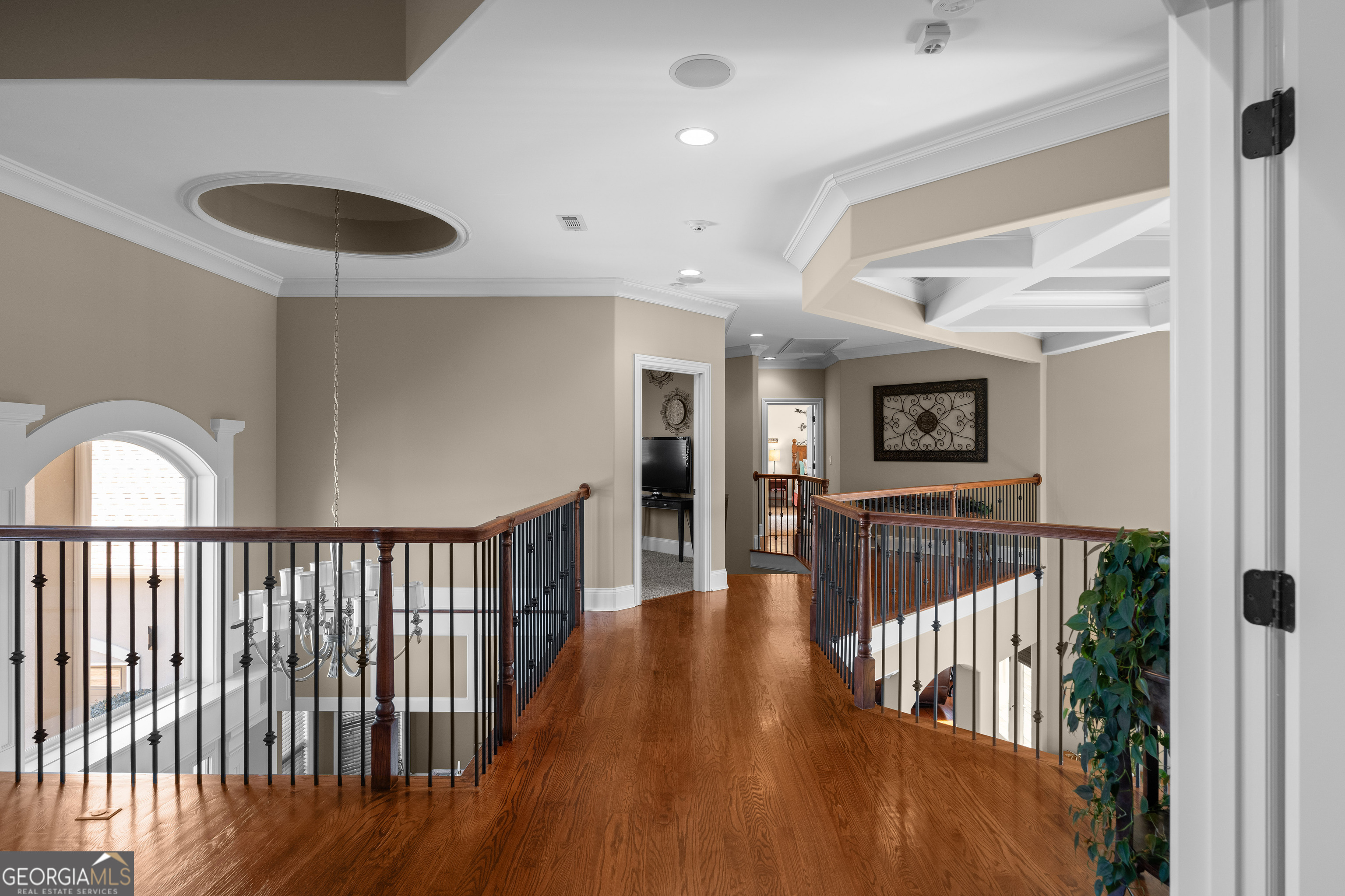 525 Waters Way