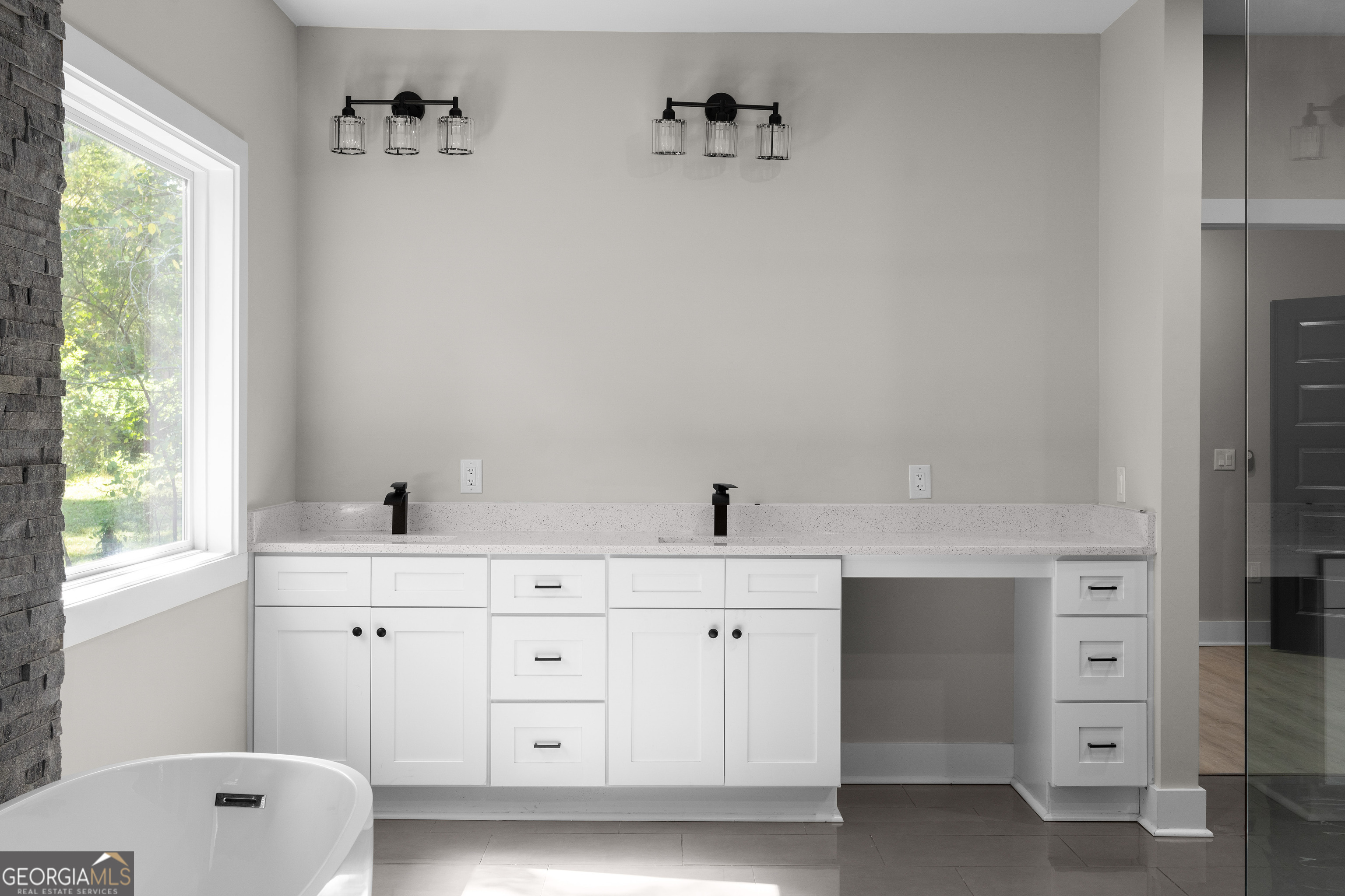 1331 Diamond Avenue SE