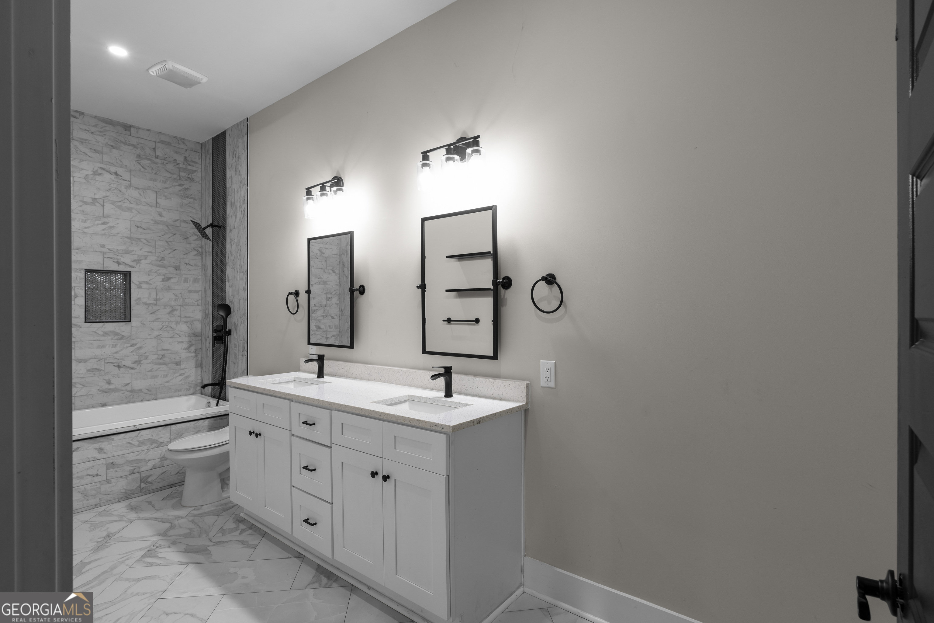 1331 Diamond Avenue SE