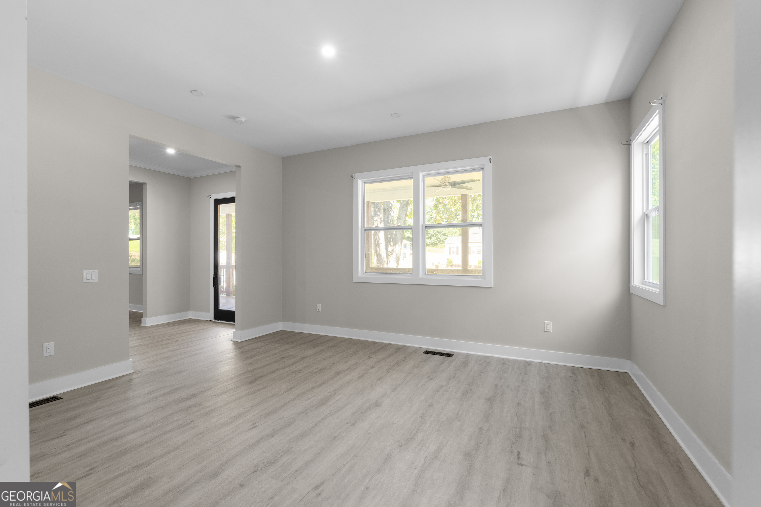 1331 Diamond Avenue SE