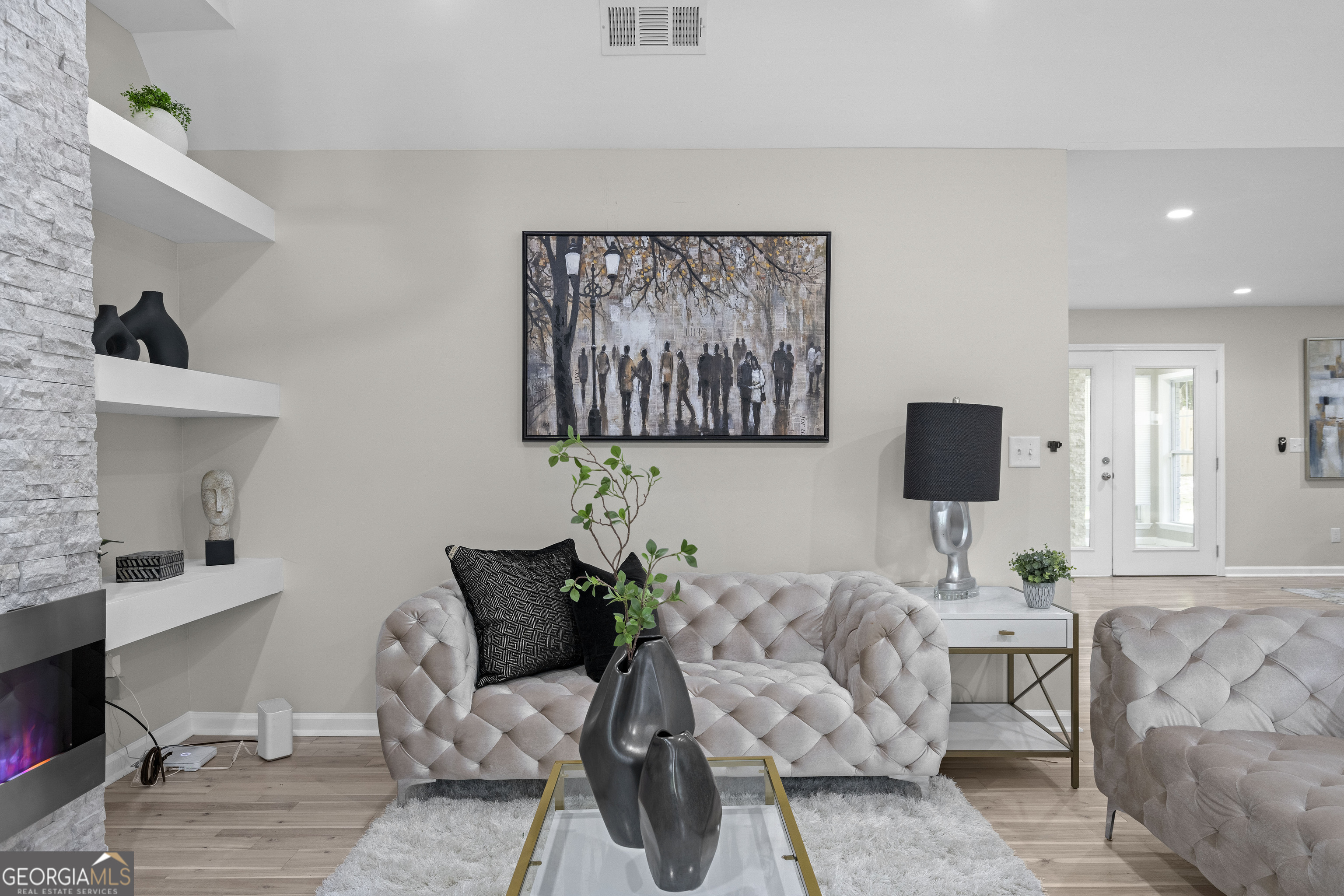 659 Lynn Valley Road SW