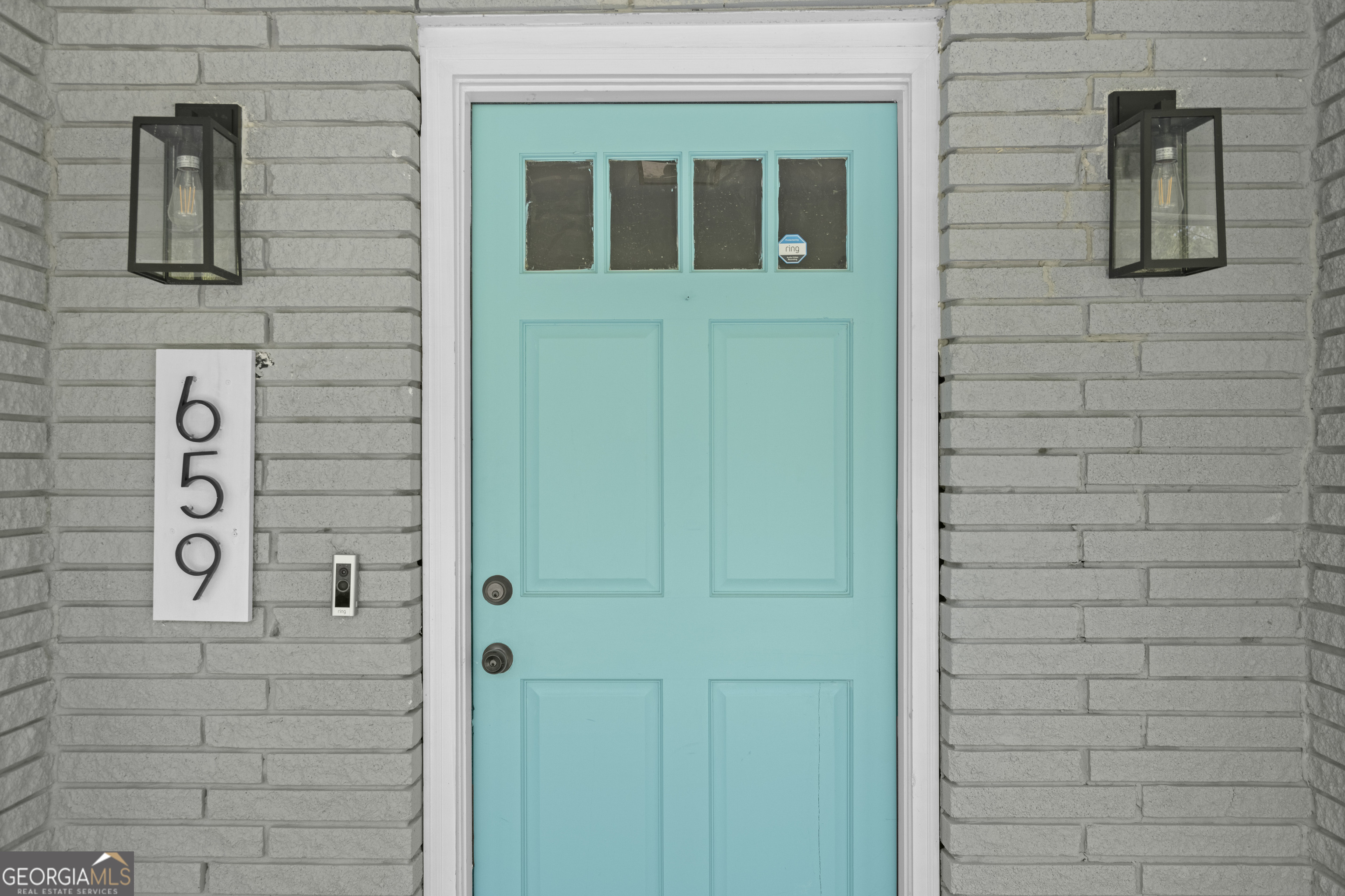 659 Lynn Valley Road SW