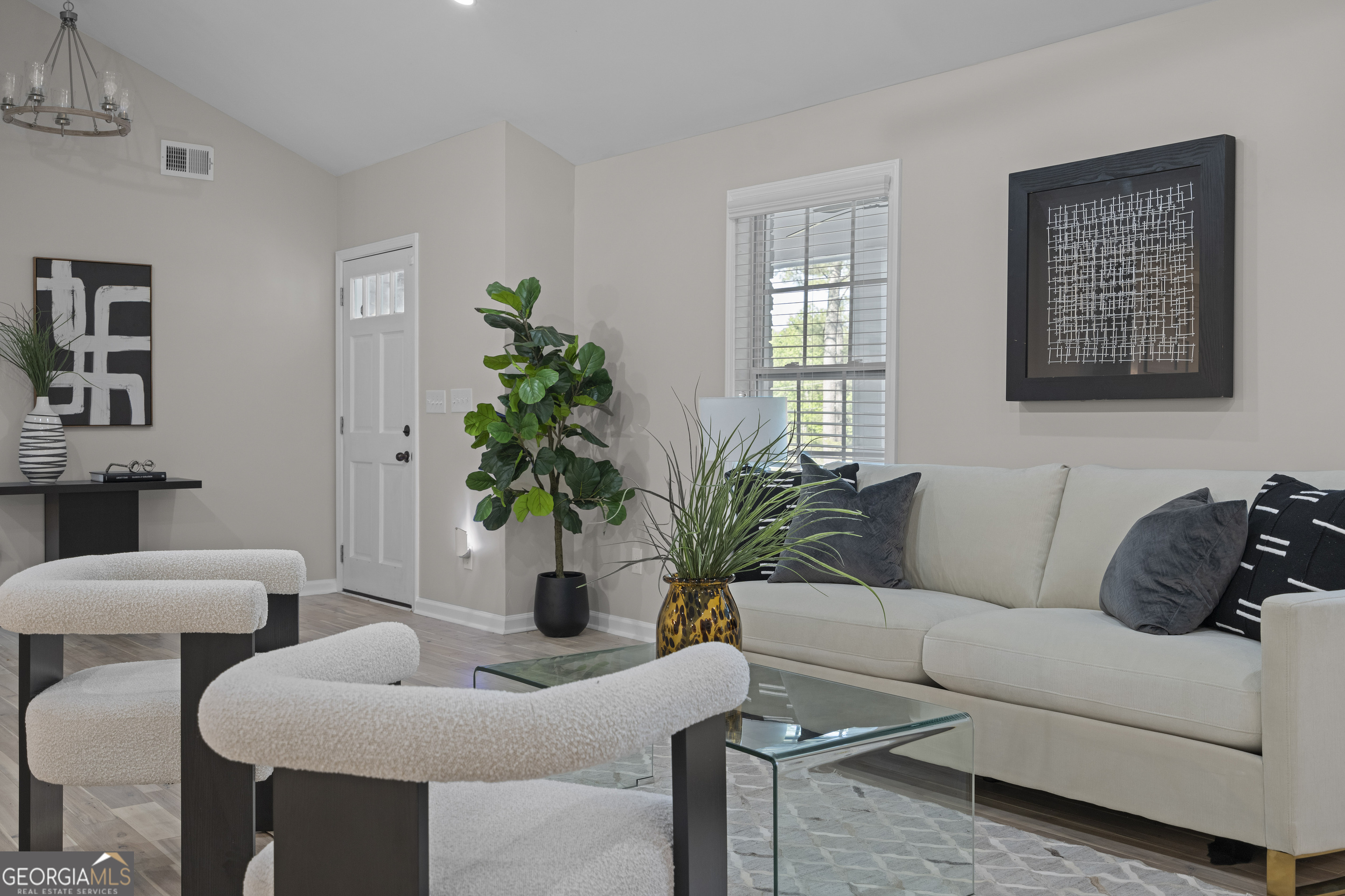 659 Lynn Valley Road SW