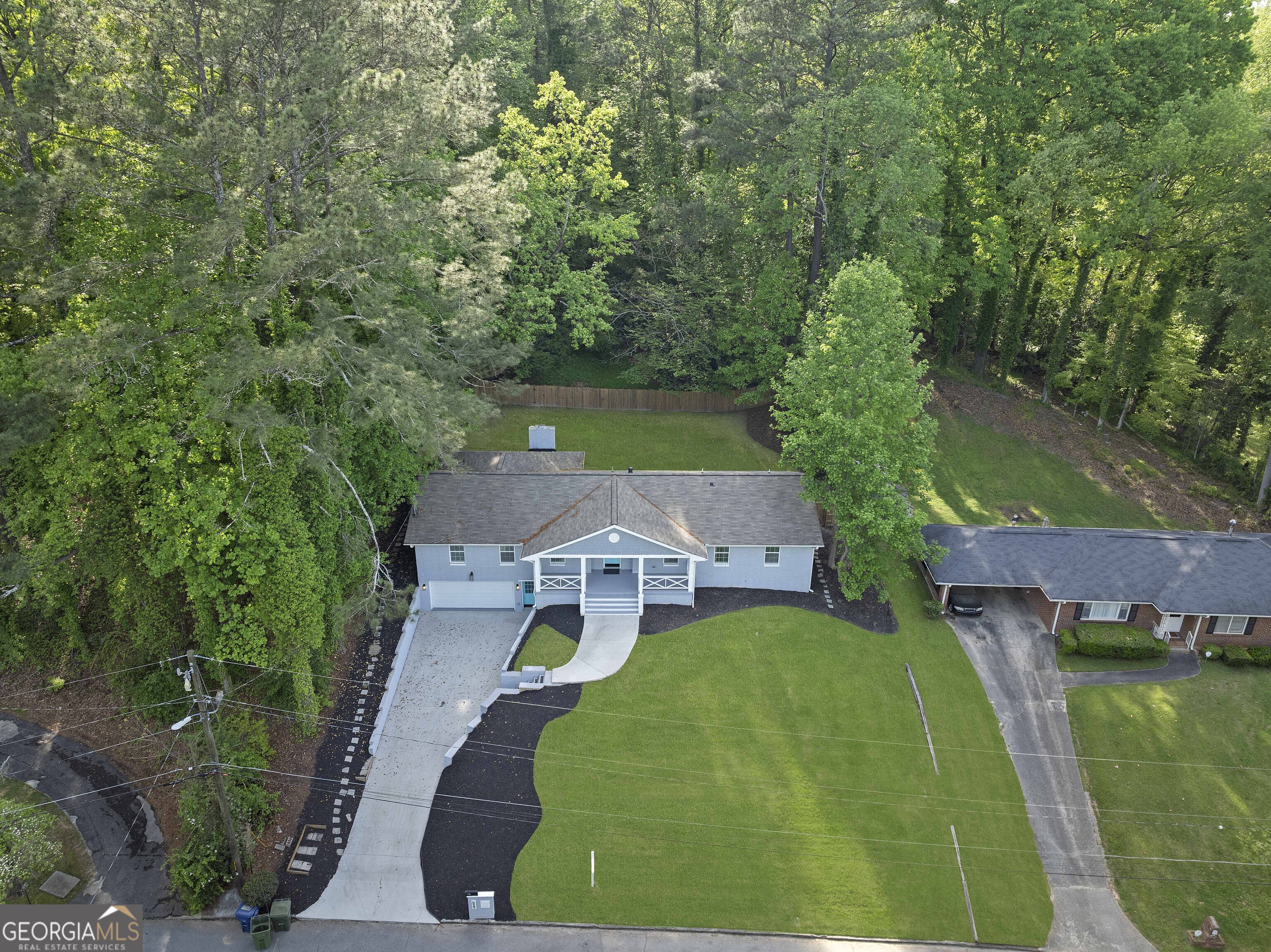 659 Lynn Valley Road SW