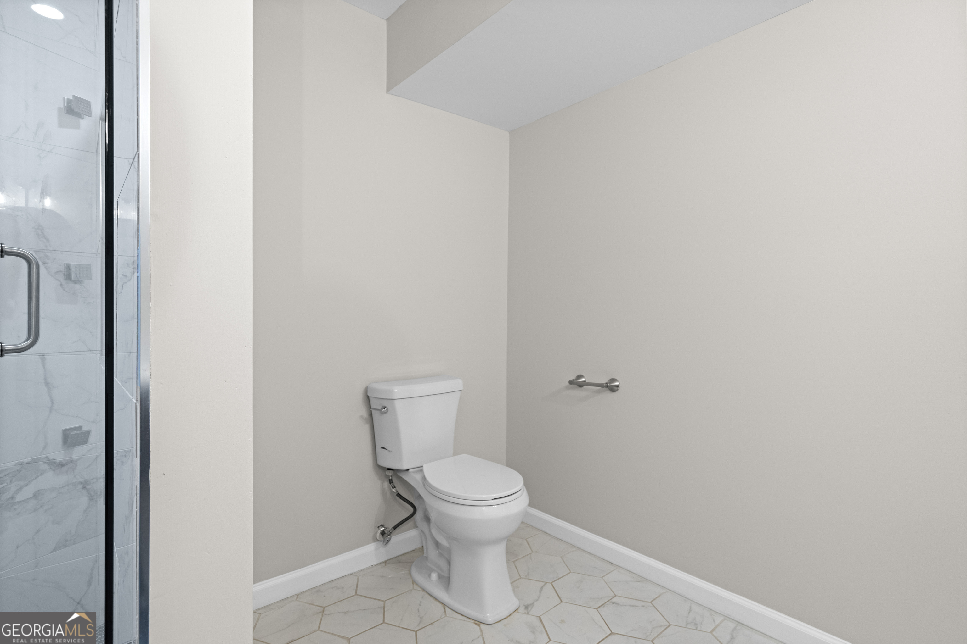 659 Lynn Valley Road SW