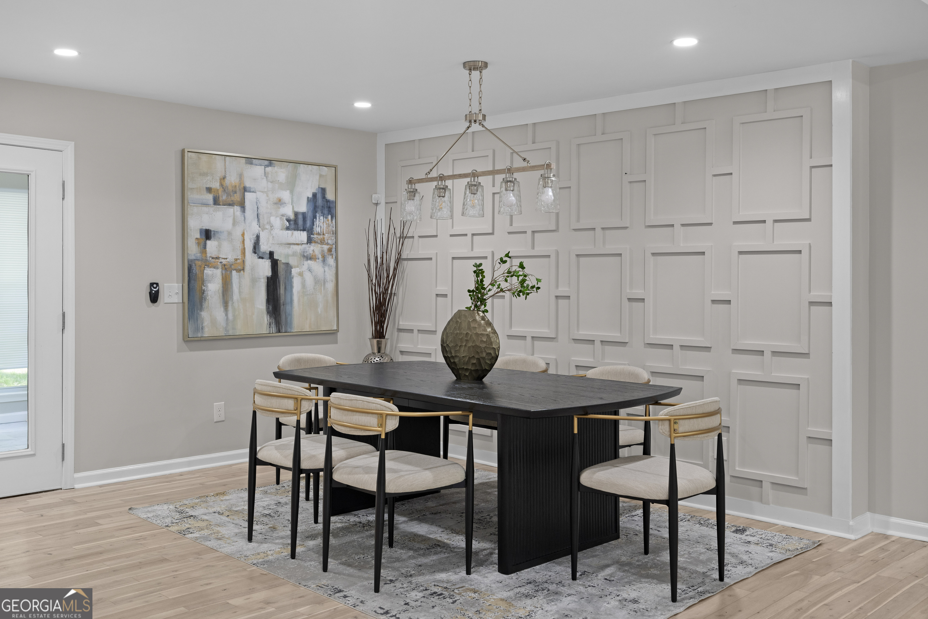 659 Lynn Valley Road SW