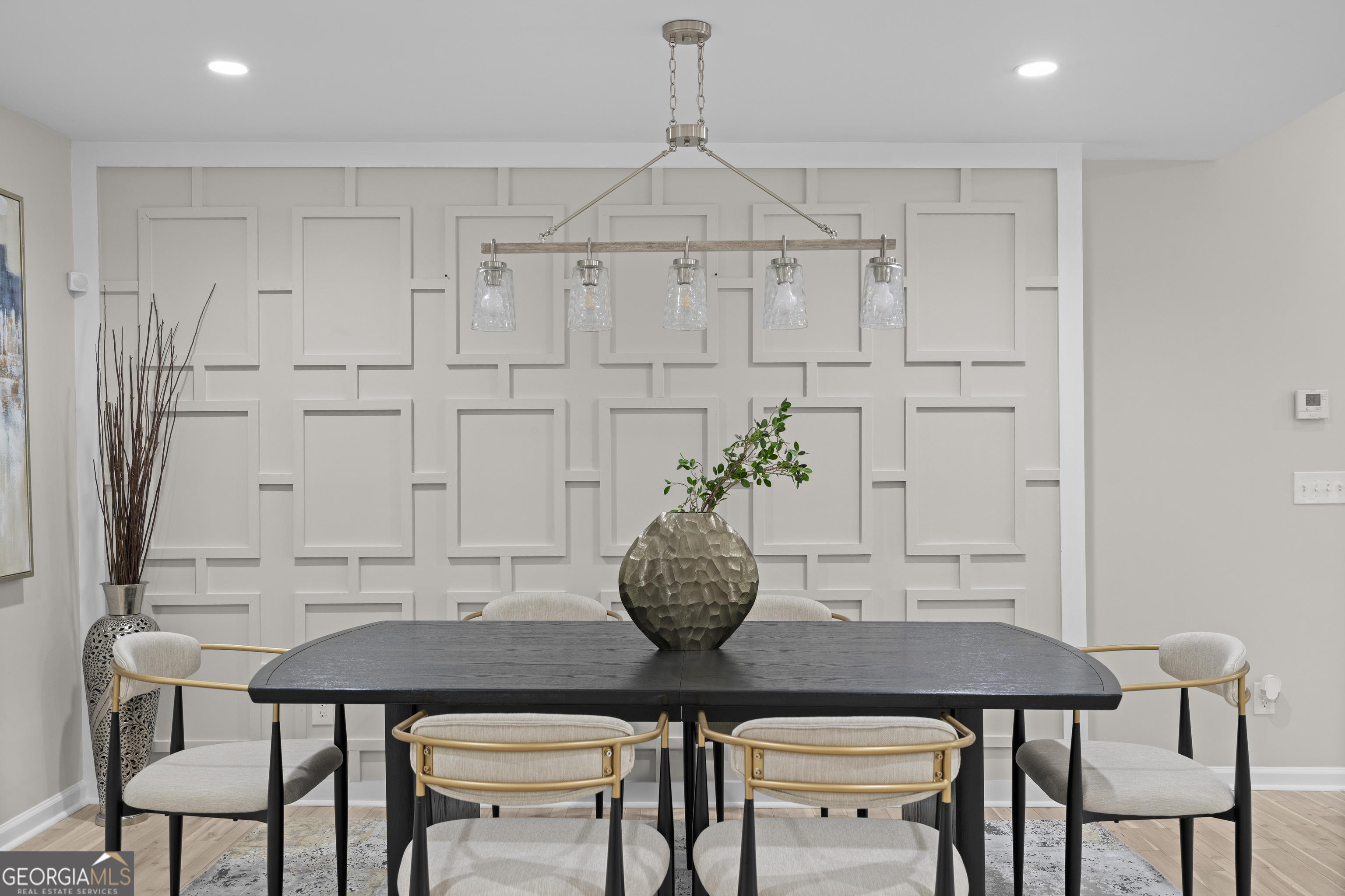 659 Lynn Valley Road SW