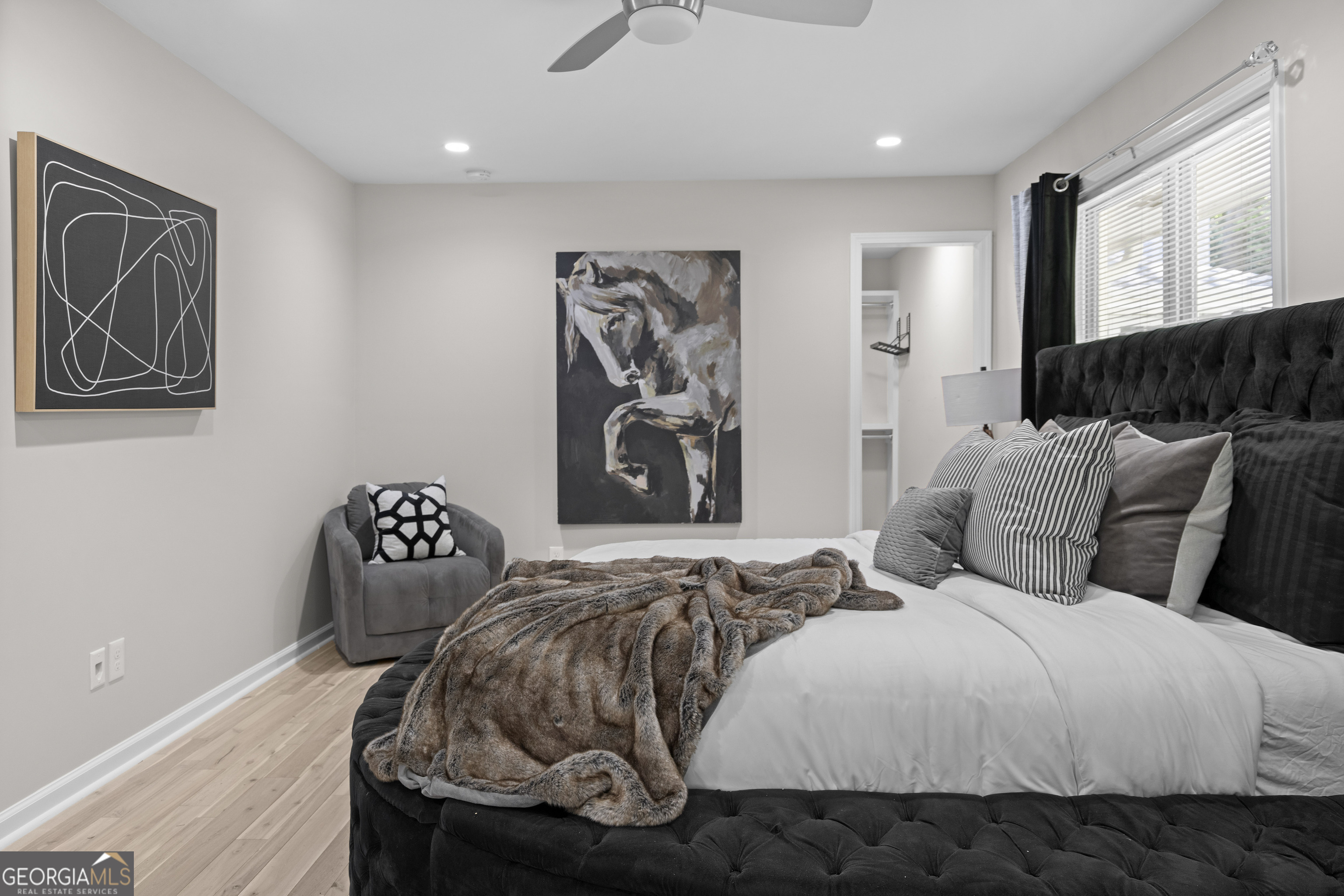 659 Lynn Valley Road SW