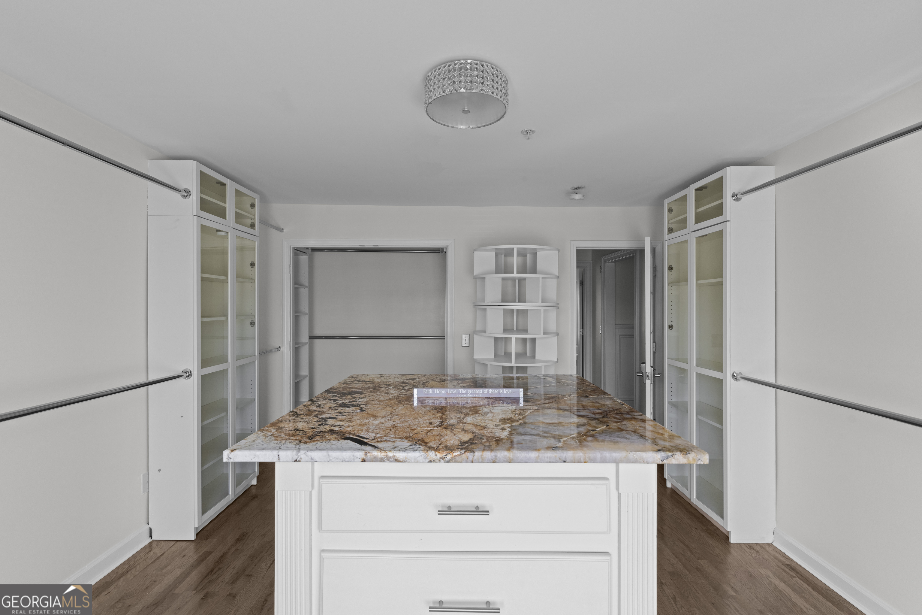 1165 Laurel Place SE