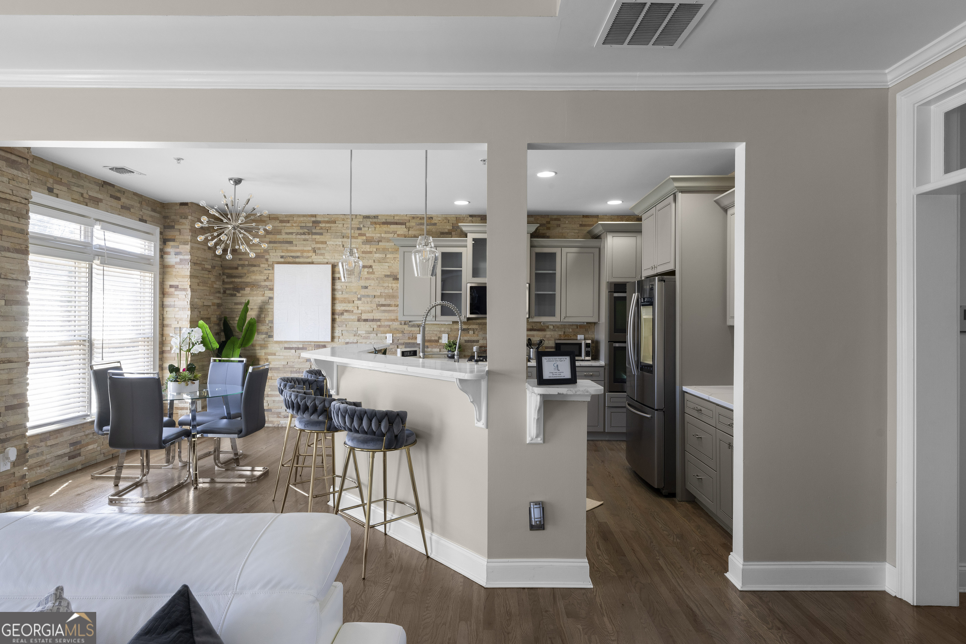 1165 Laurel Place SE