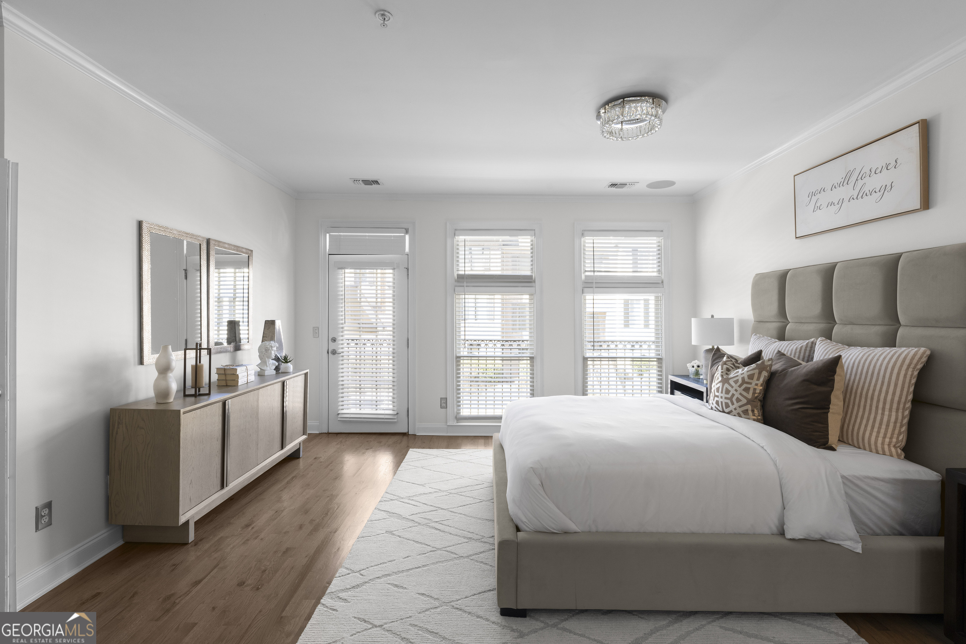 1165 Laurel Place SE