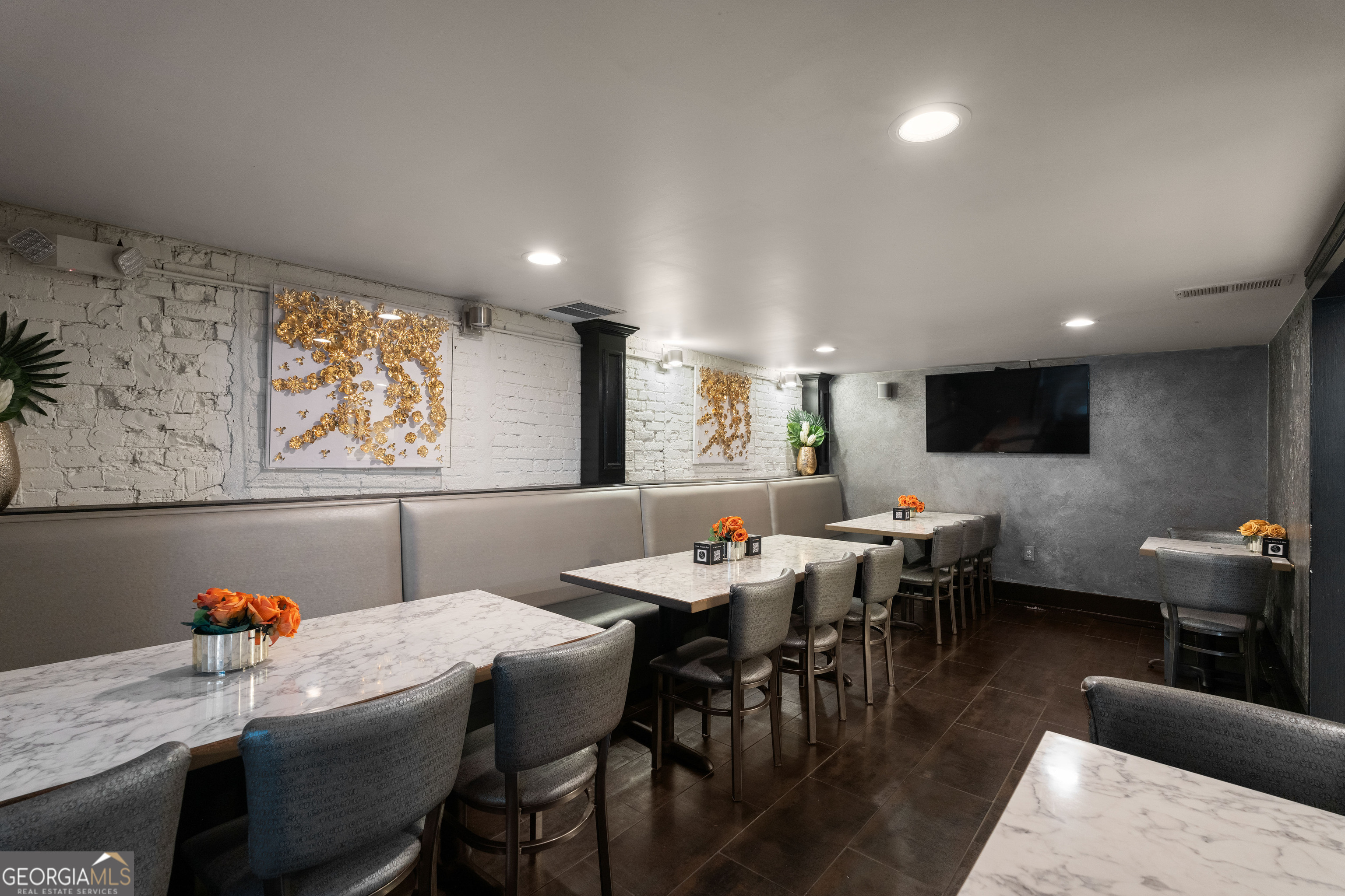 281 Peters Street SW