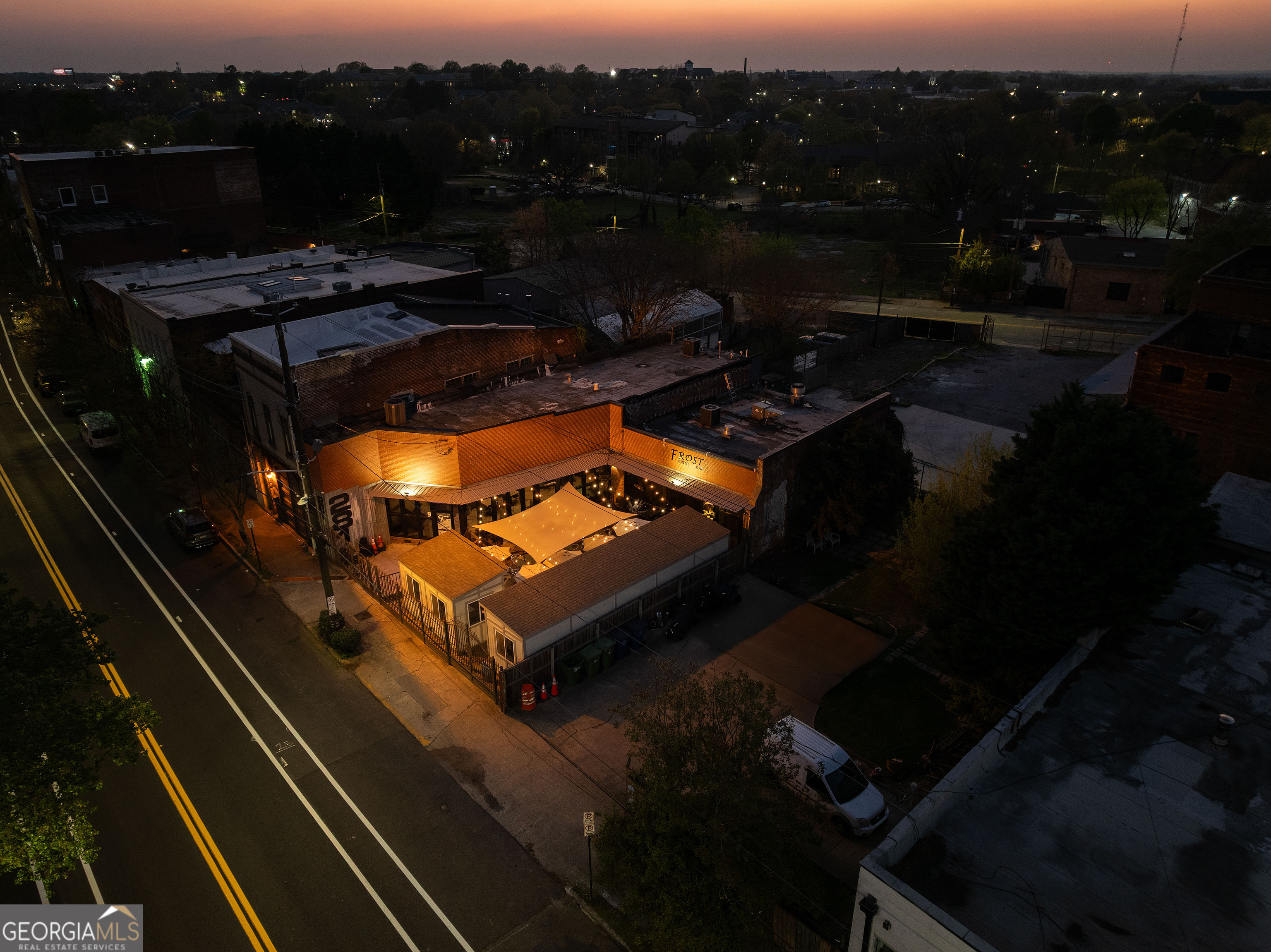 281 Peters Street SW