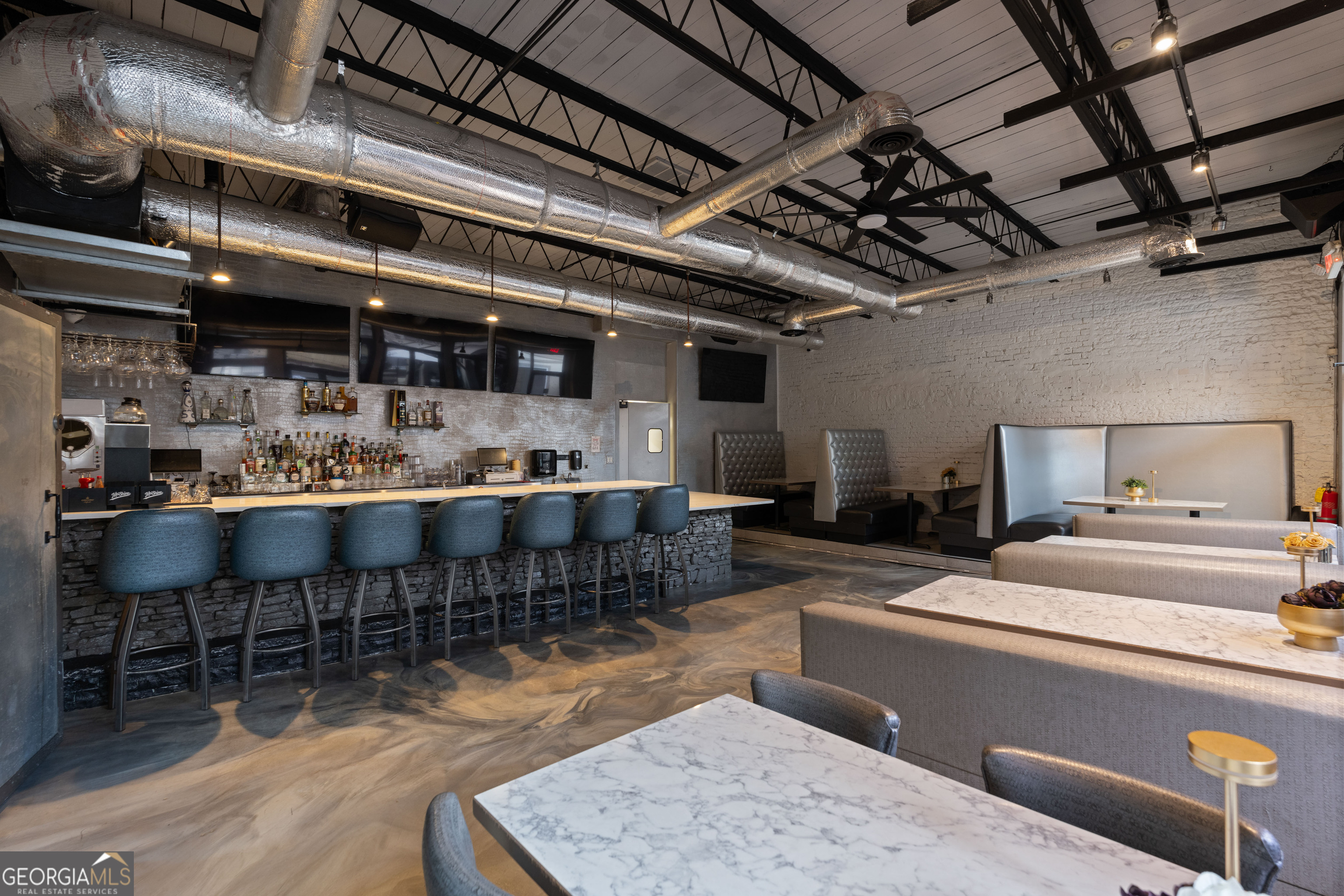 281 Peters Street SW