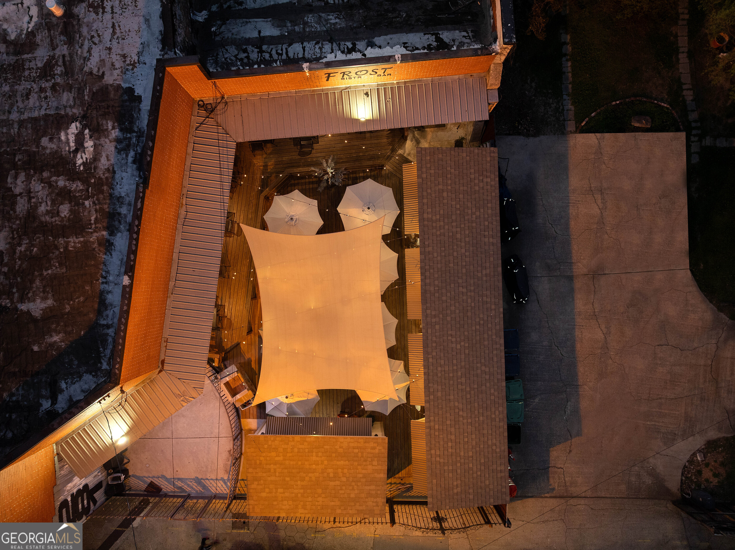 281 Peters Street SW