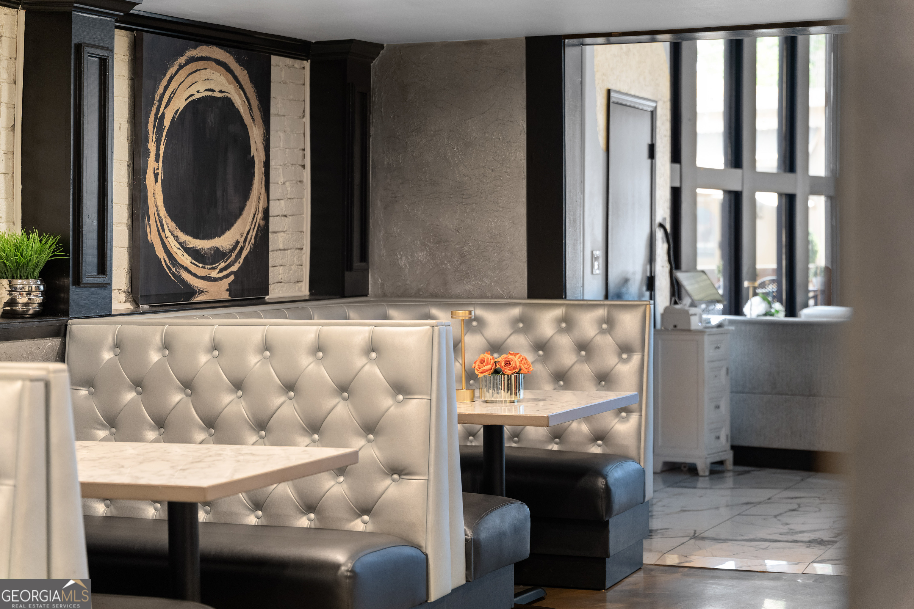 281 Peters Street SW