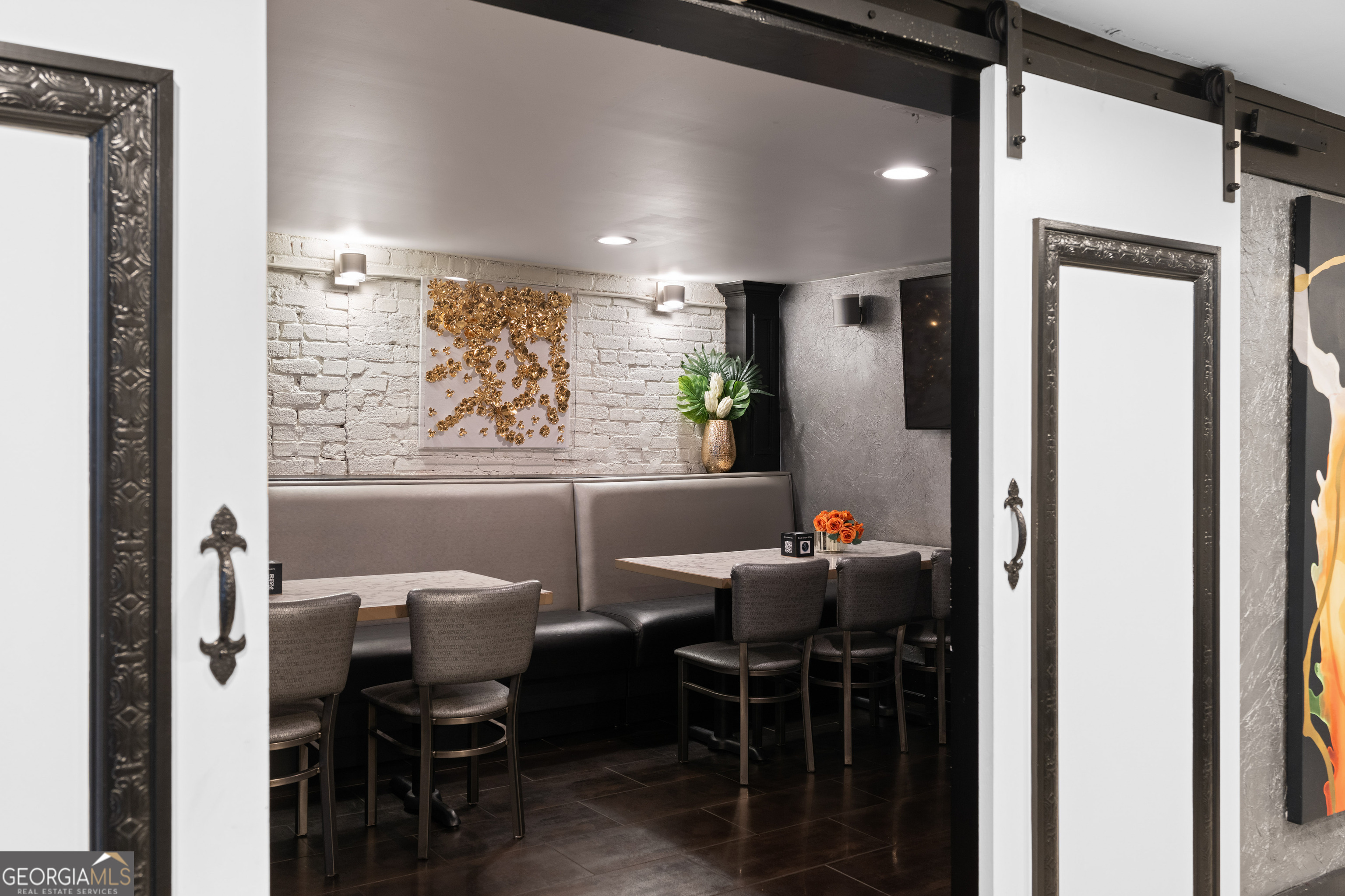 281 Peters Street SW