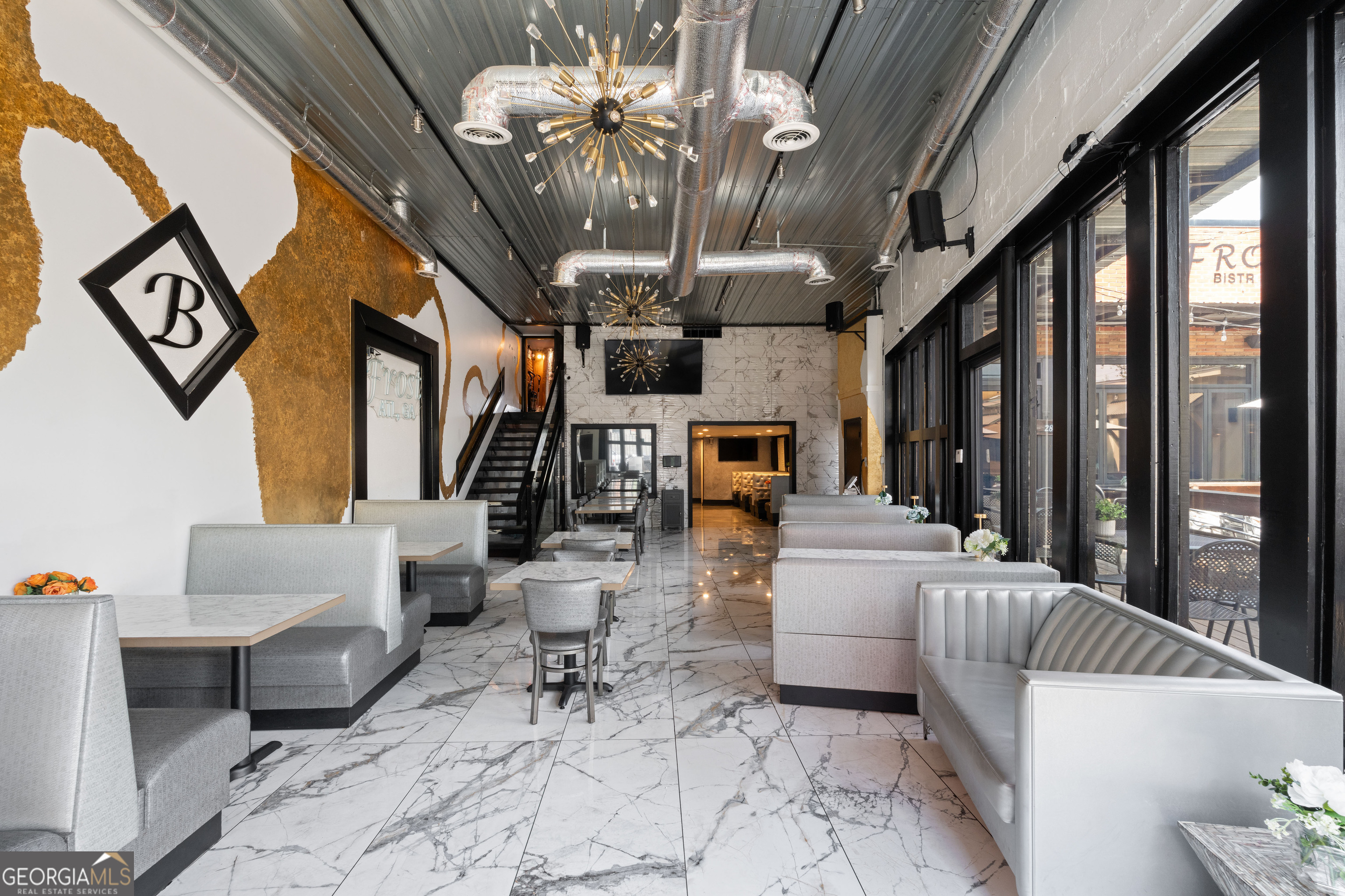 281 Peters Street SW