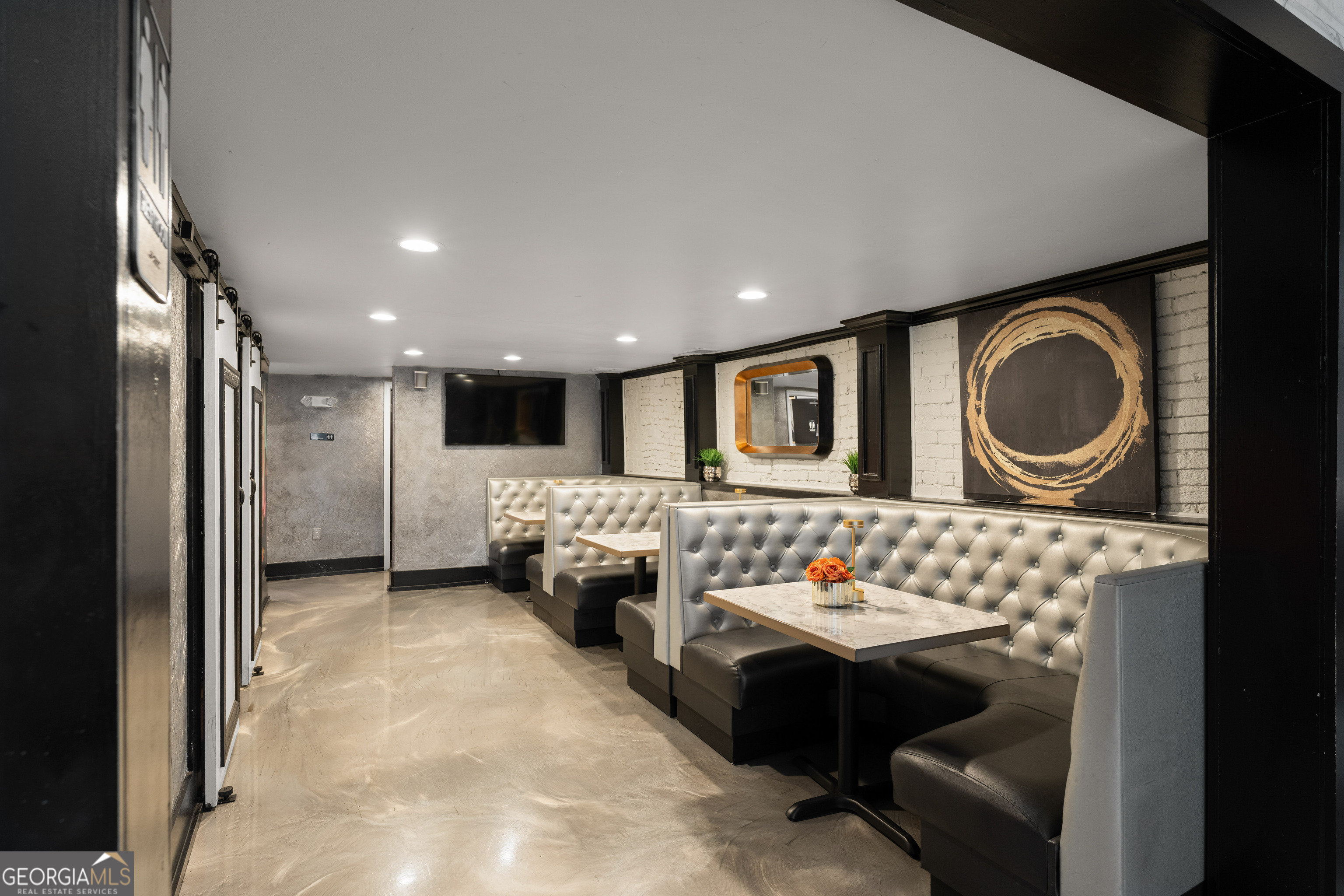 281 Peters Street SW