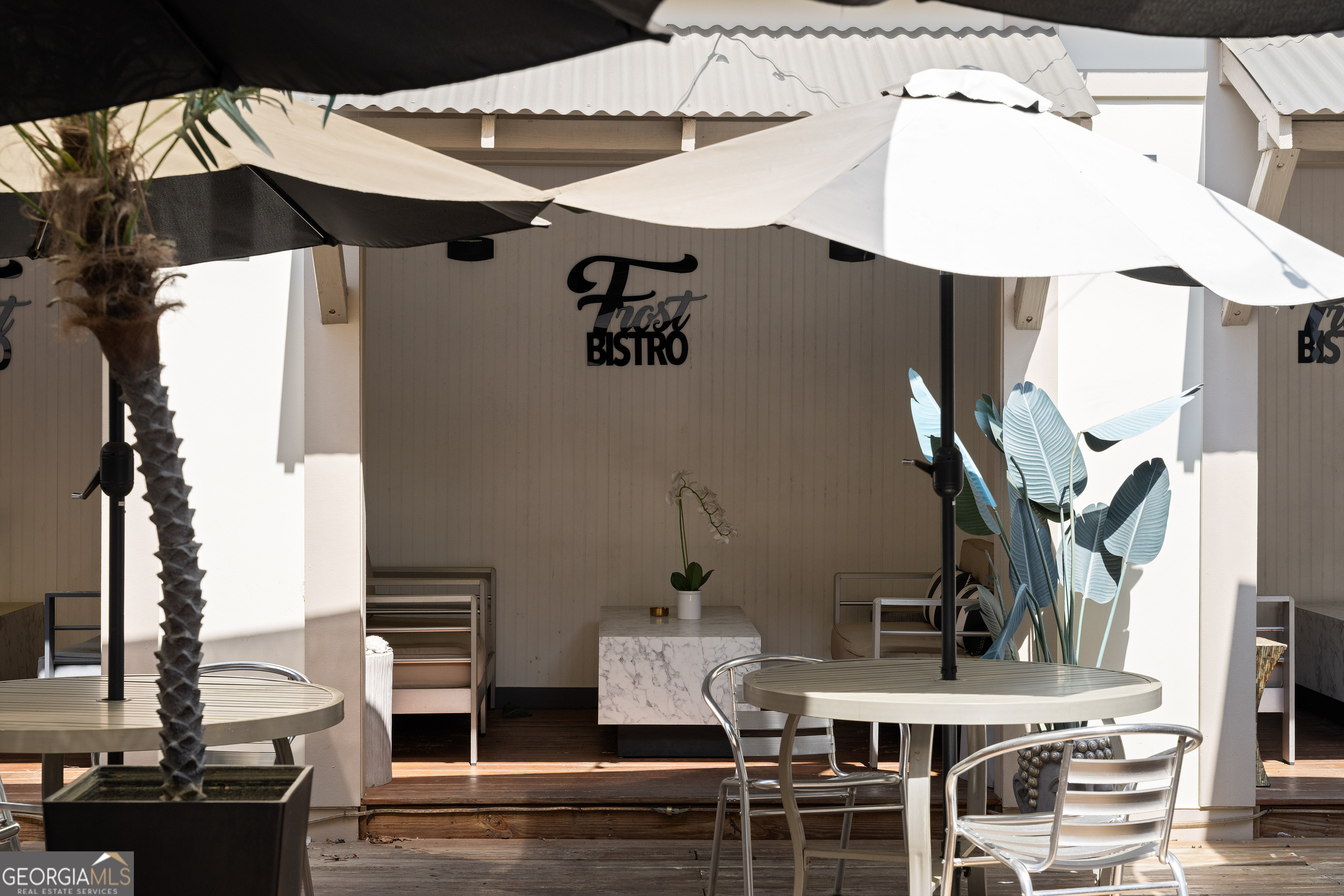 281 Peters Street SW