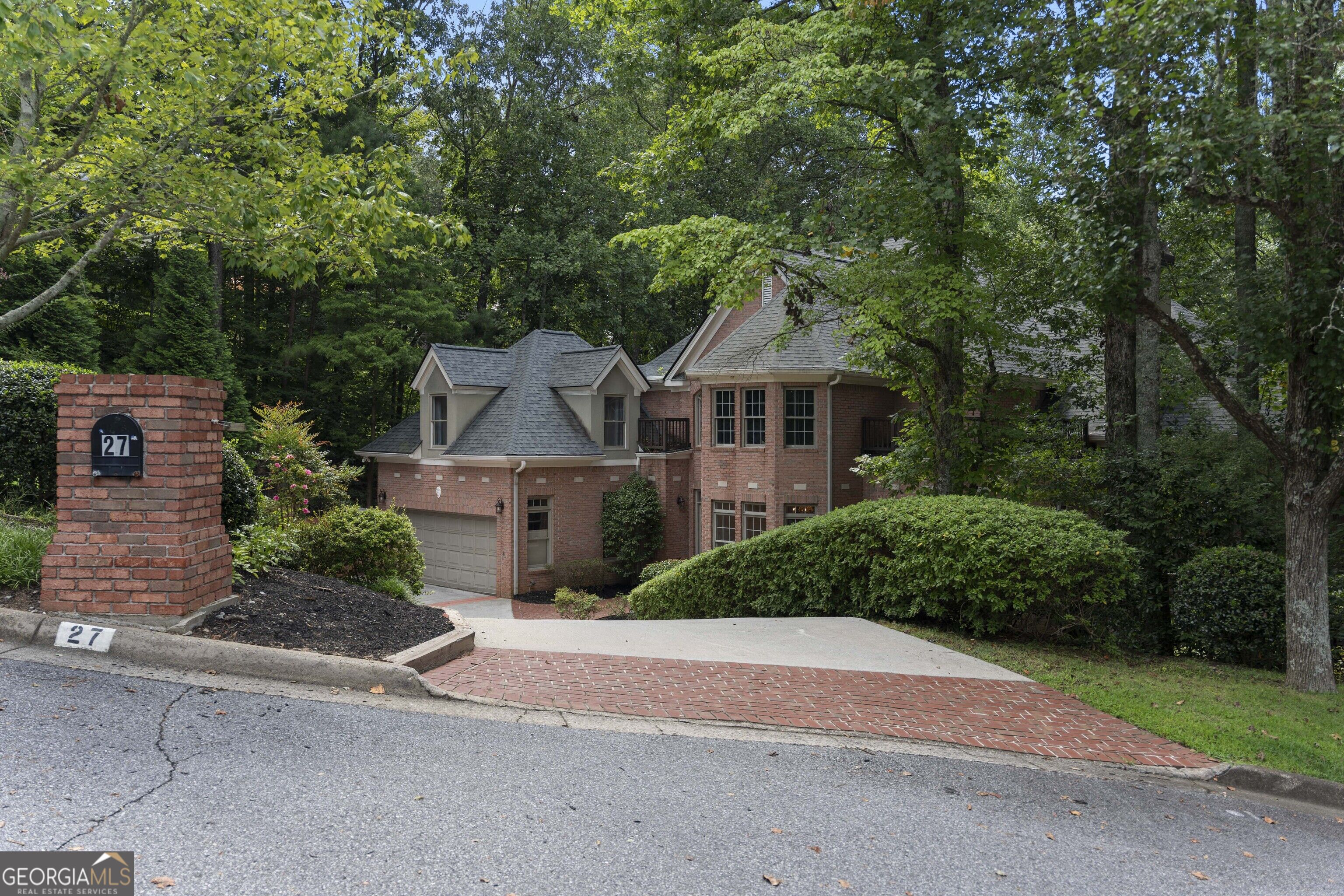 27 Wing Mill Road