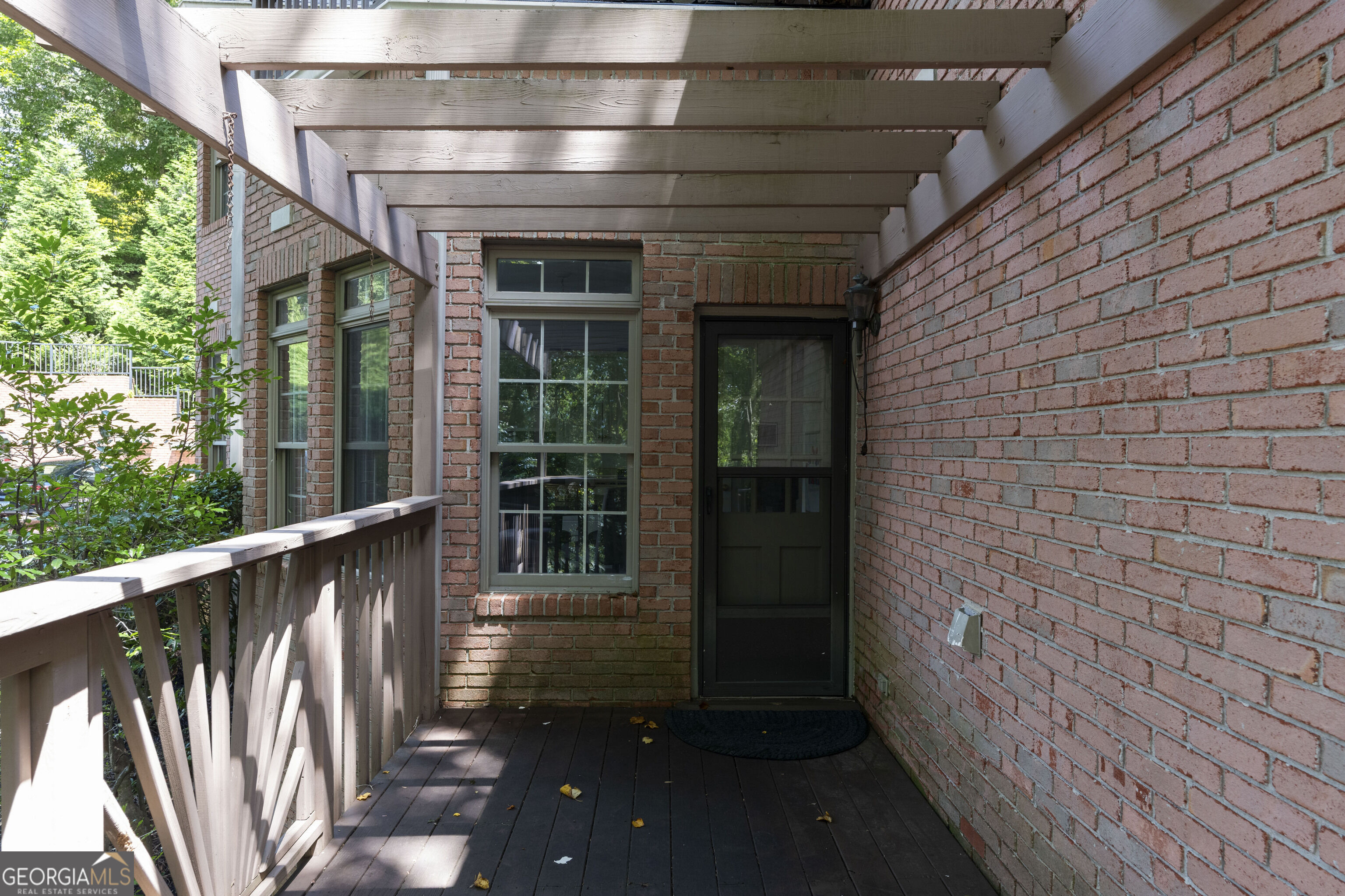 27 Wing Mill Road