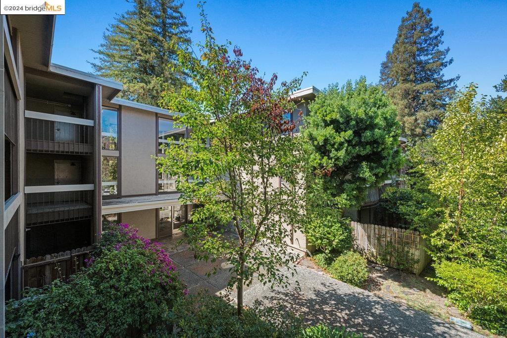 323 Monte Vista Ave # 210