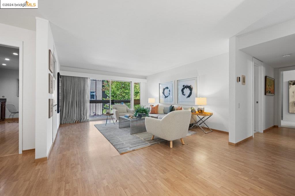 323 Monte Vista Ave # 210