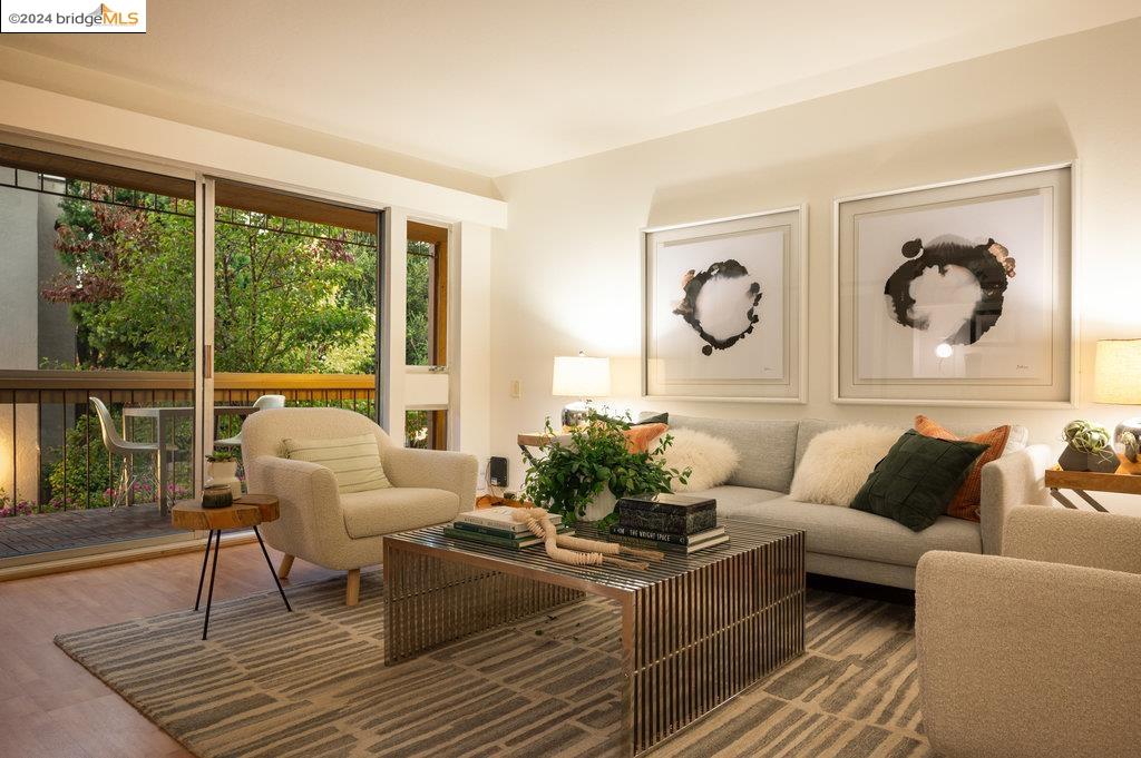 323 Monte Vista Ave # 210