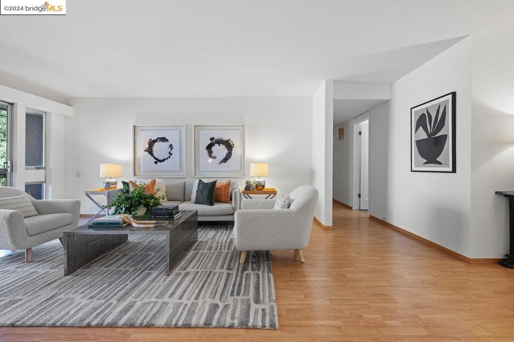 323 Monte Vista Ave # 210