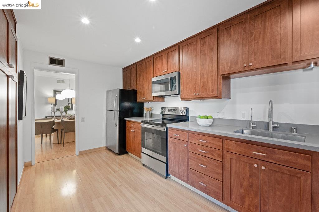 323 Monte Vista Ave # 210