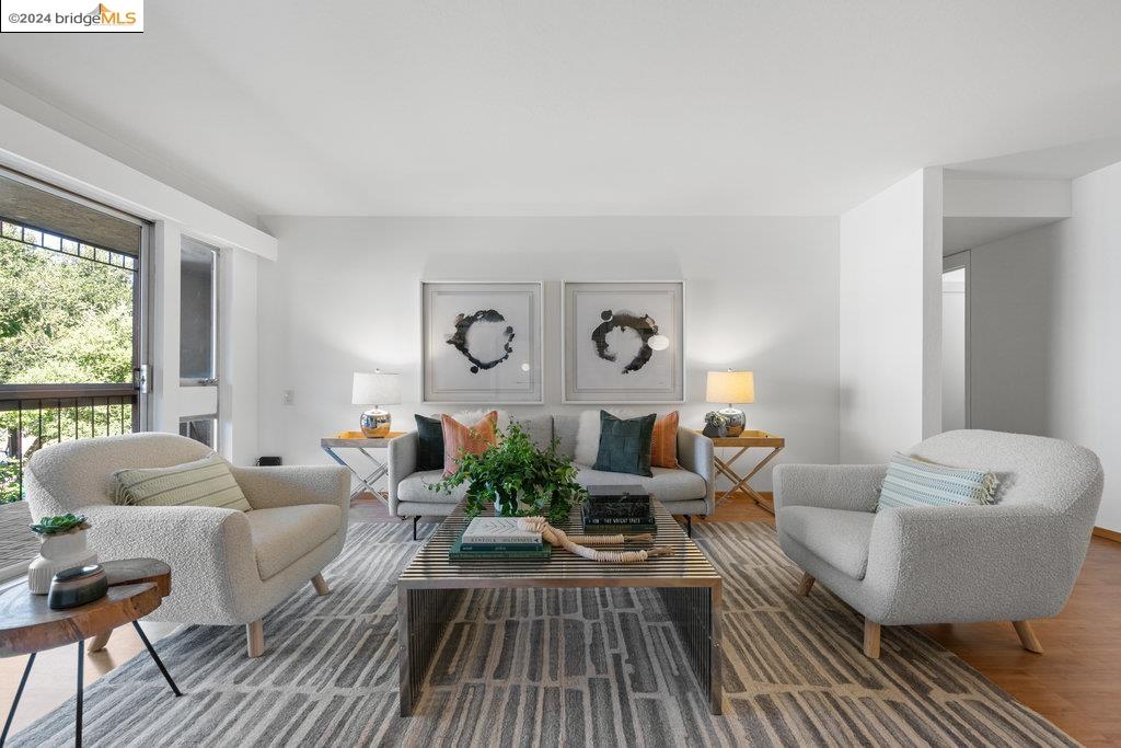 323 Monte Vista Ave # 210