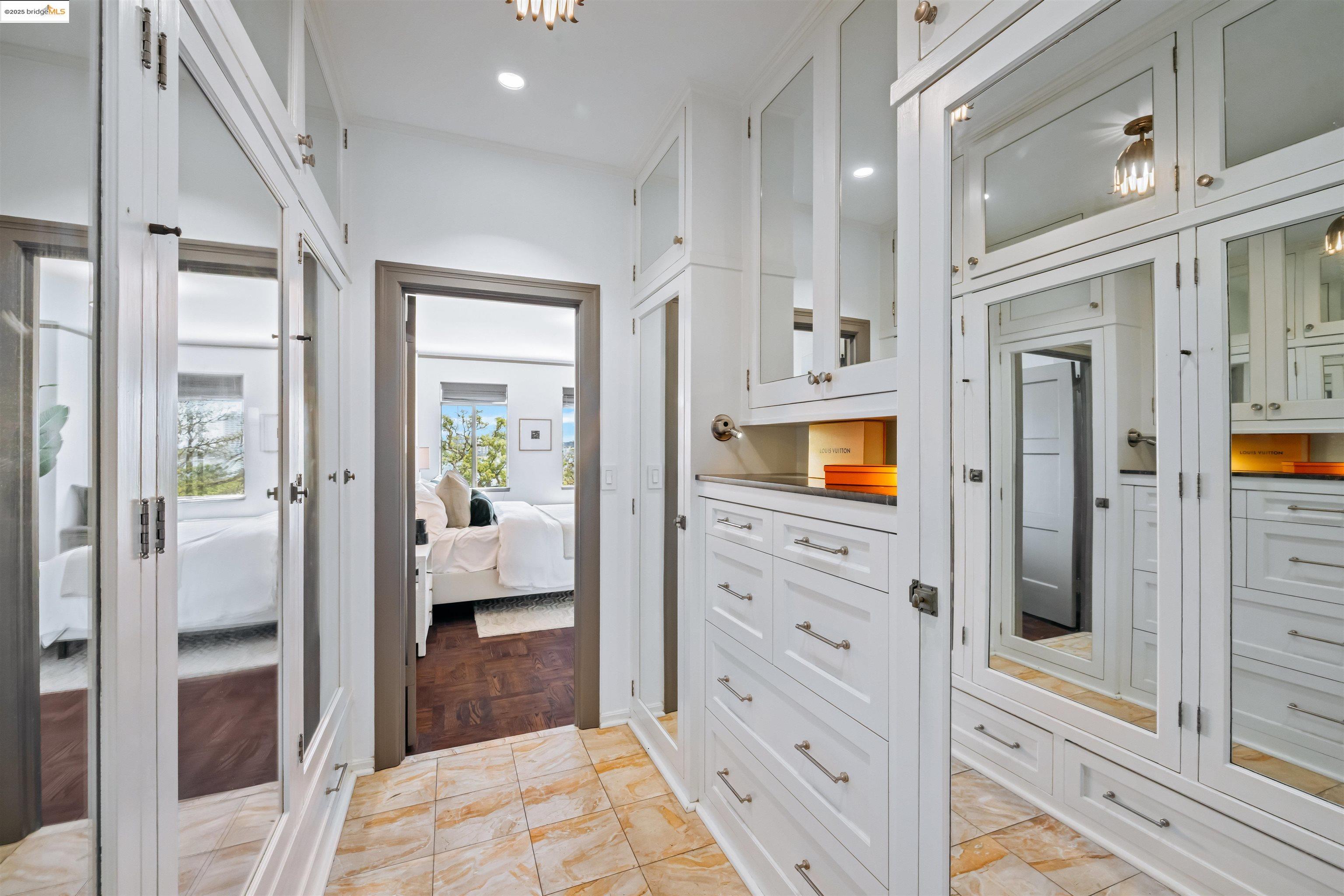 492 Staten Ave # 301