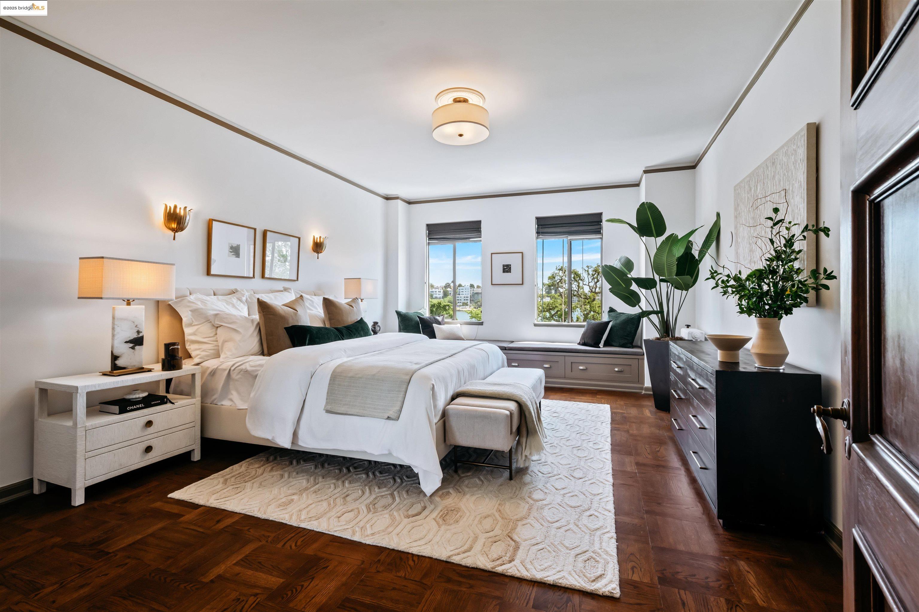 492 Staten Ave # 301