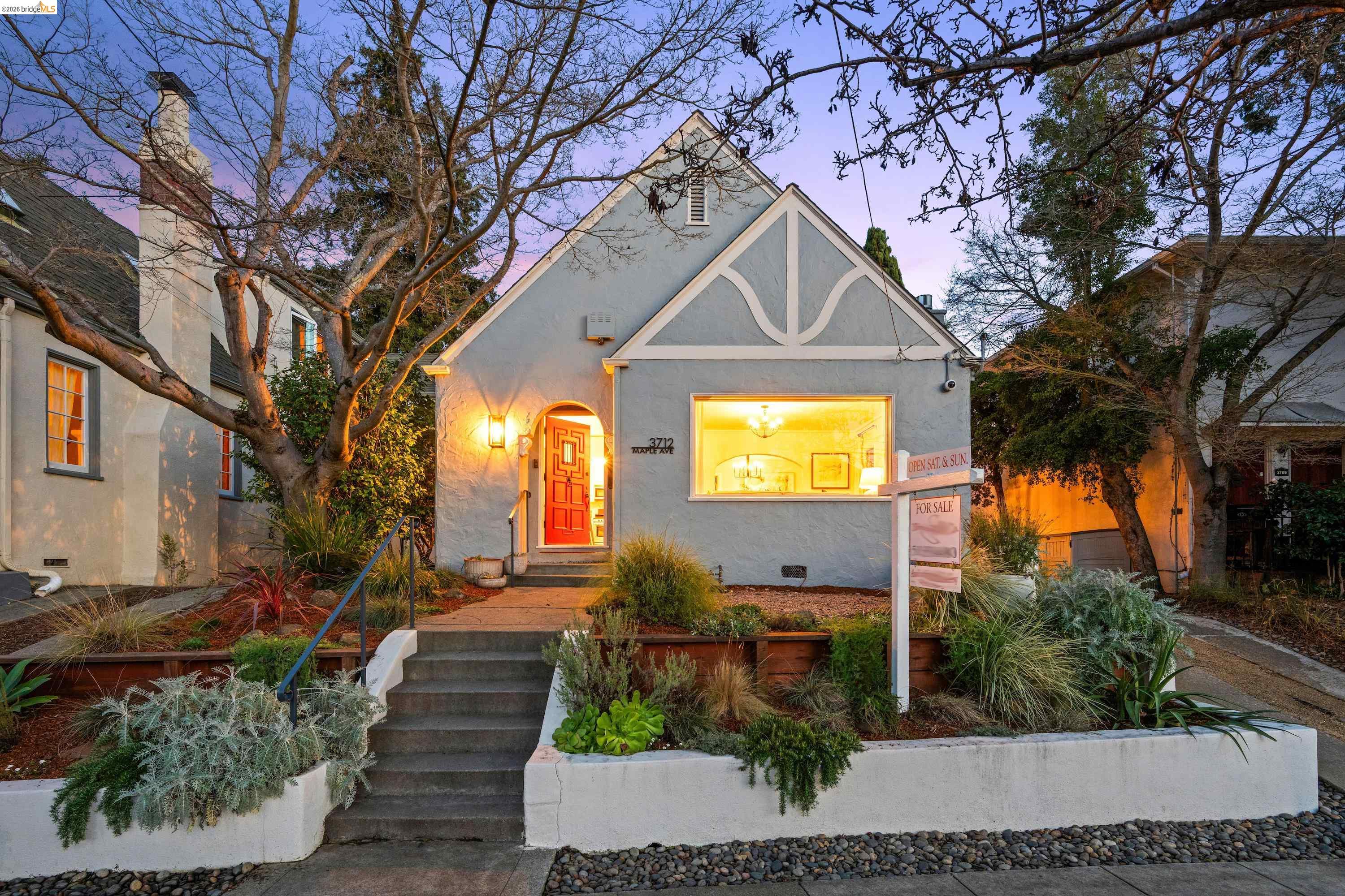 3712 Maple Ave