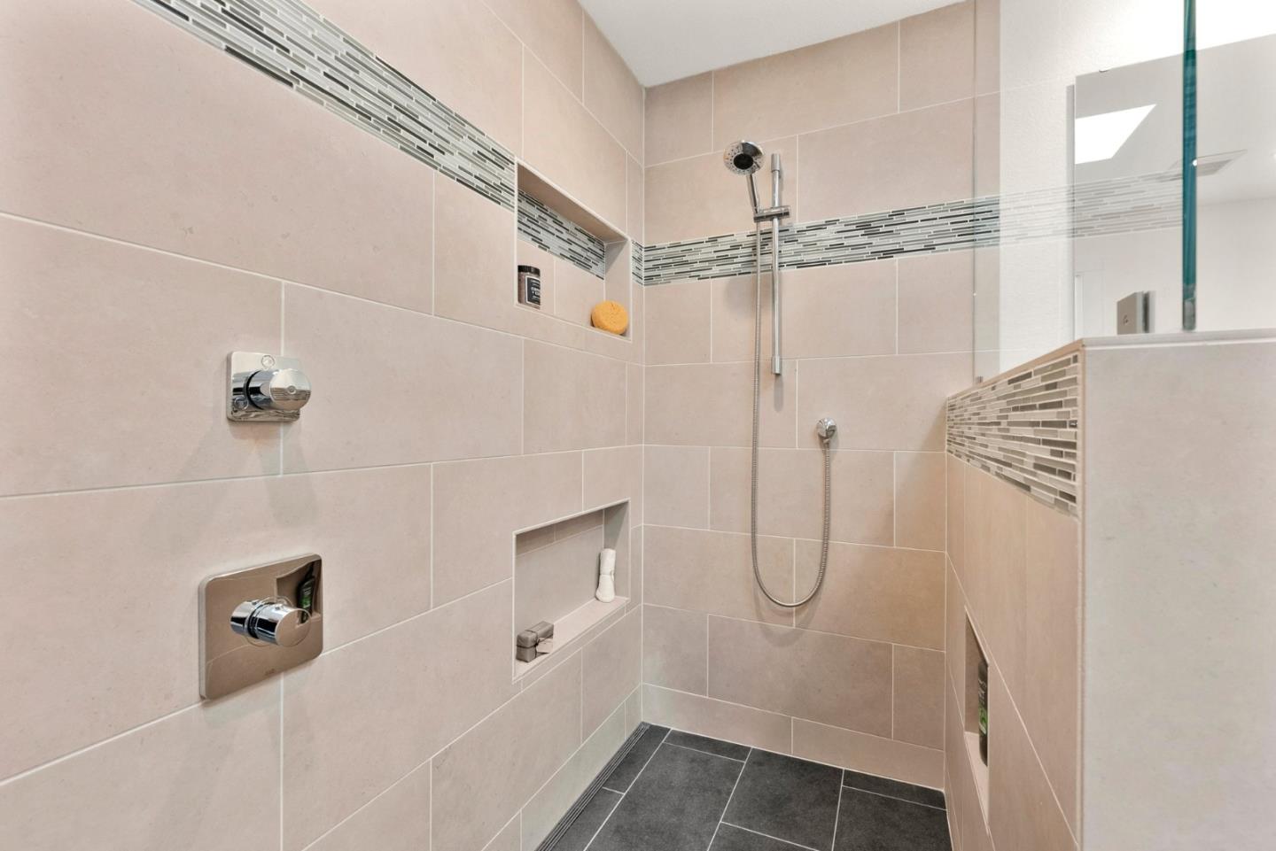 1651 Beach Park BLVD